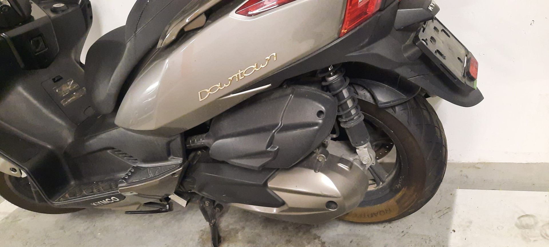 KYMCO Downtown 300 i-image-6