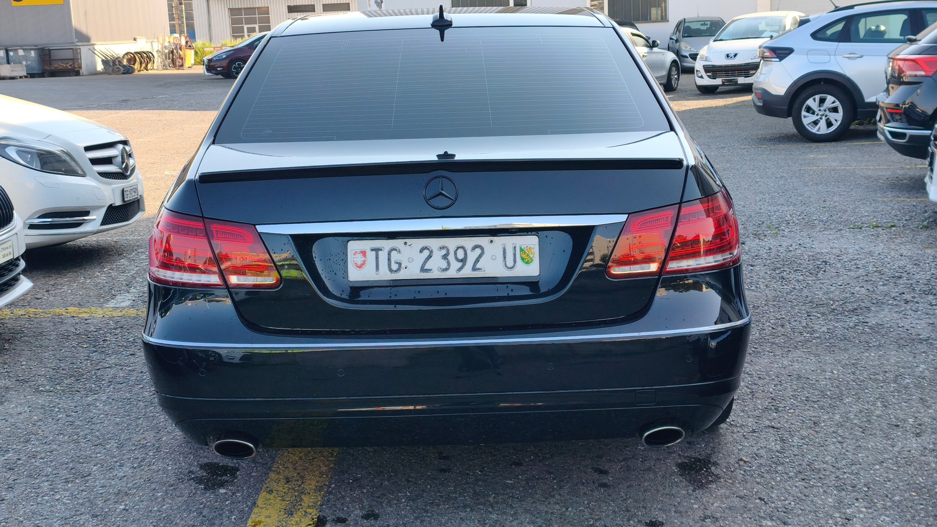 MERCEDES-BENZ E 350 Avantgarde 4Matic 7G-Tronic-image-18