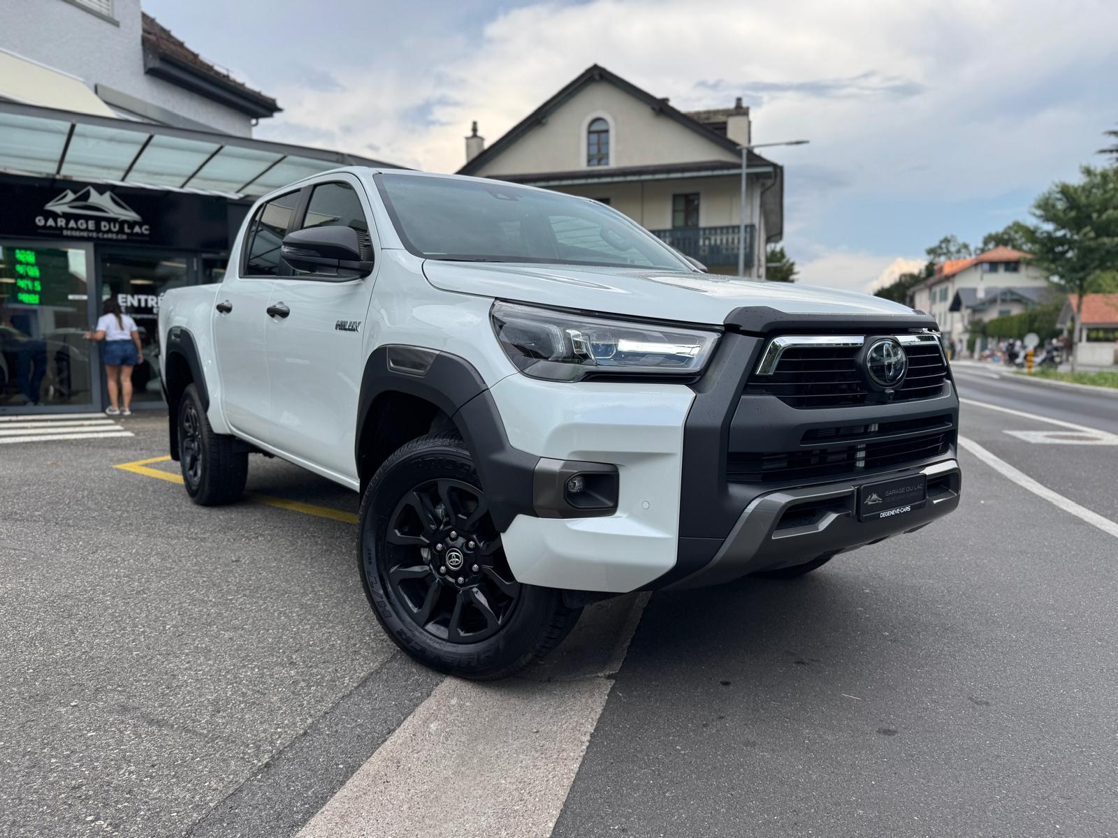 TOYOTA Hilux 2.8d MHEV Invincible Double Cab 4x4