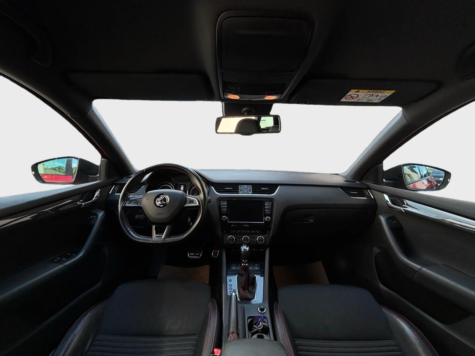 SKODA Octavia Combi 2.0 TSI RS DSG-image-7