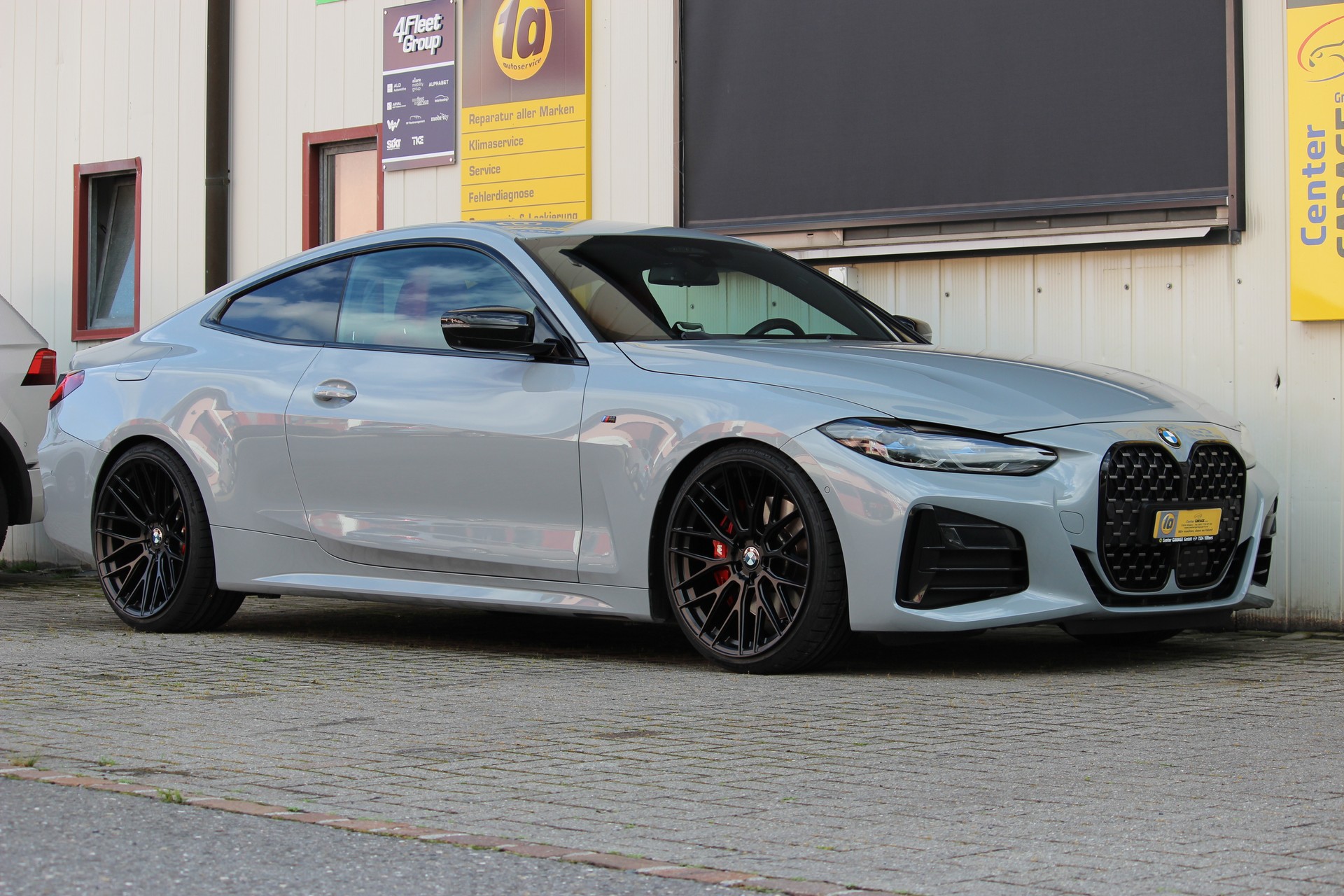 BMW M440i xDrive 48V Coupé Steptronic-image-17