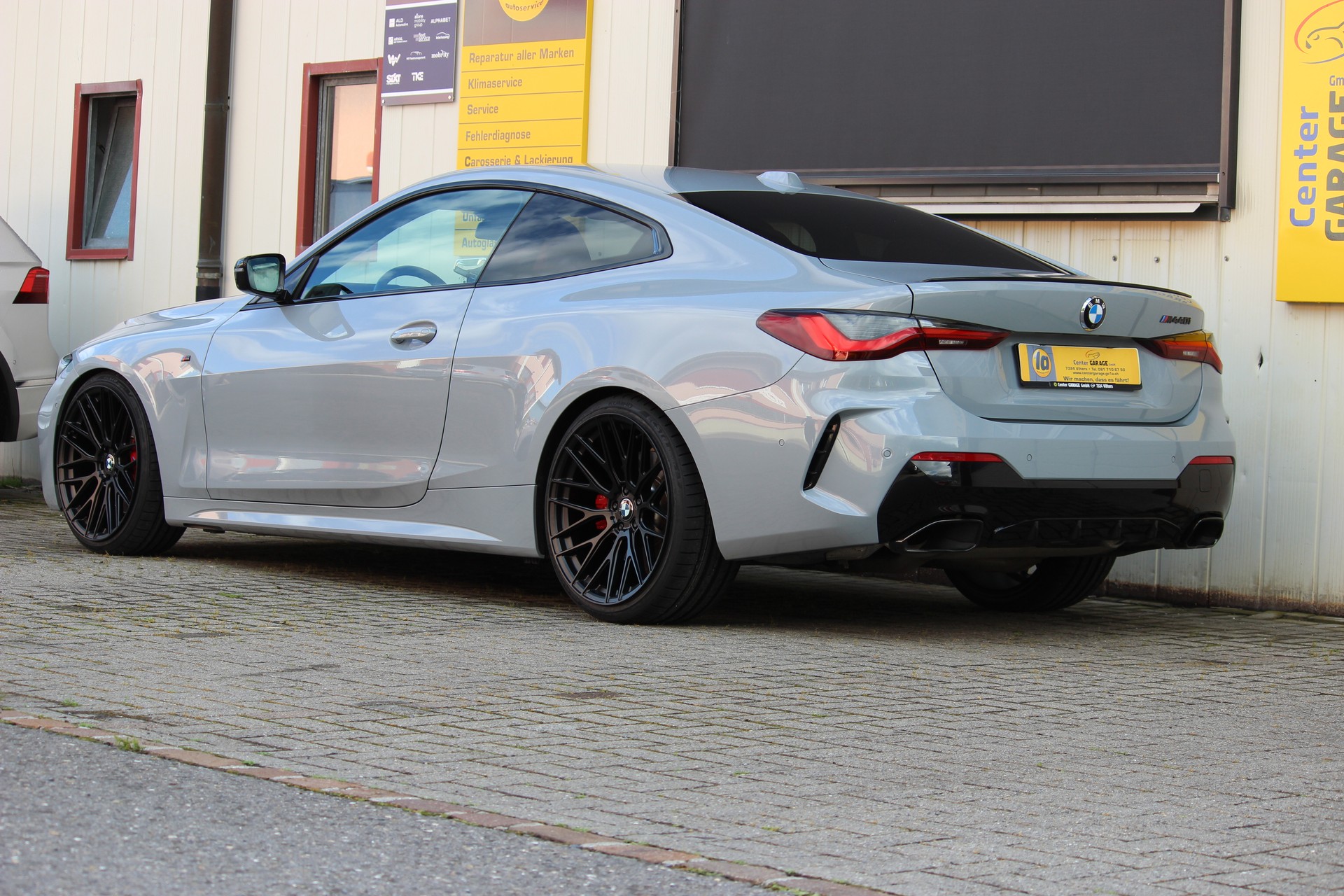 BMW M440i xDrive 48V Coupé Steptronic-image-18