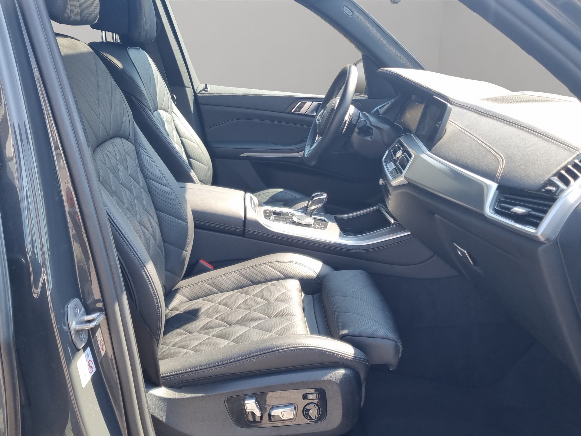 BMW X5 xDrive45e M Sport Steptronic-image-21