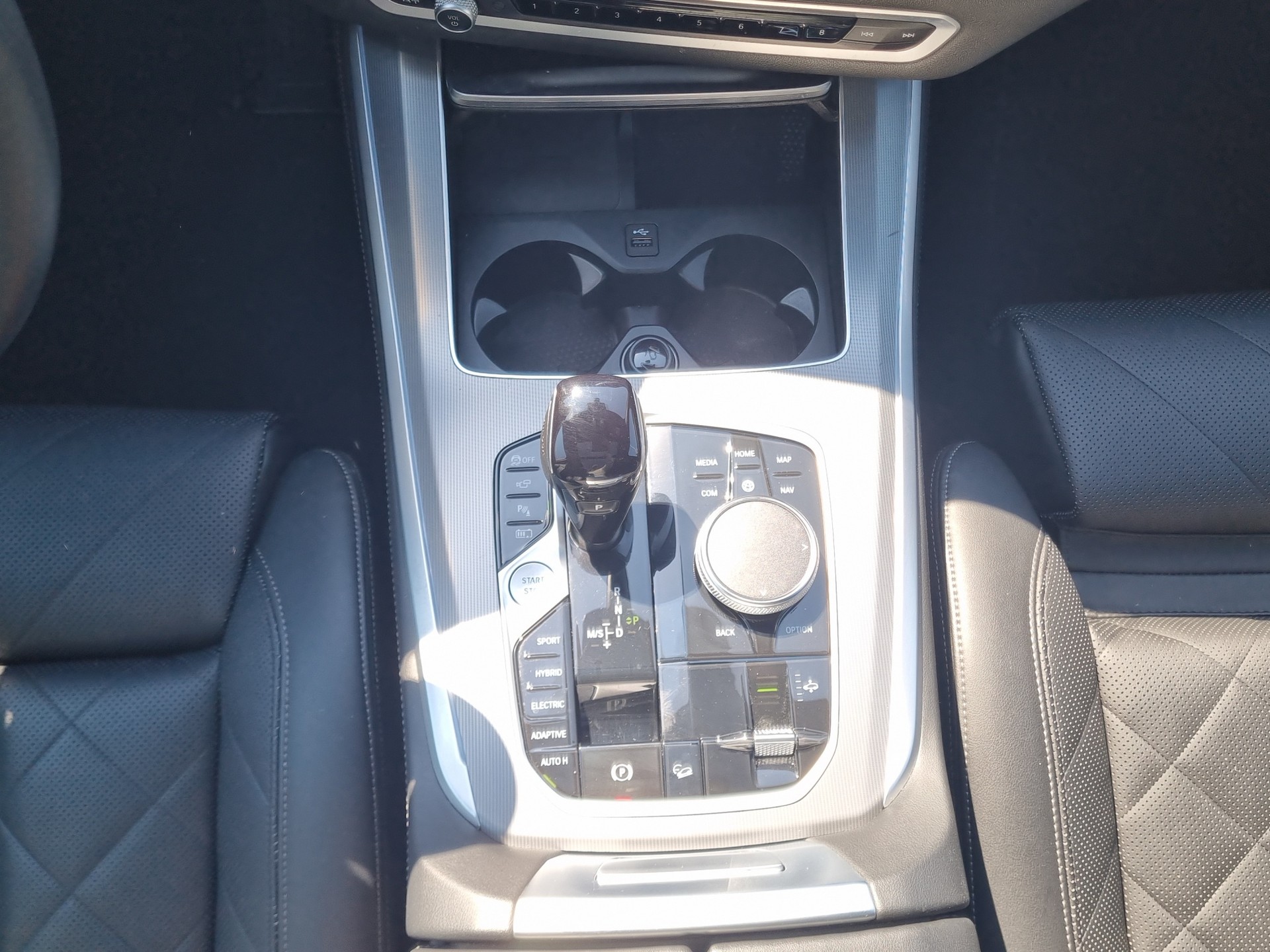 BMW X5 xDrive45e M Sport Steptronic-image-17