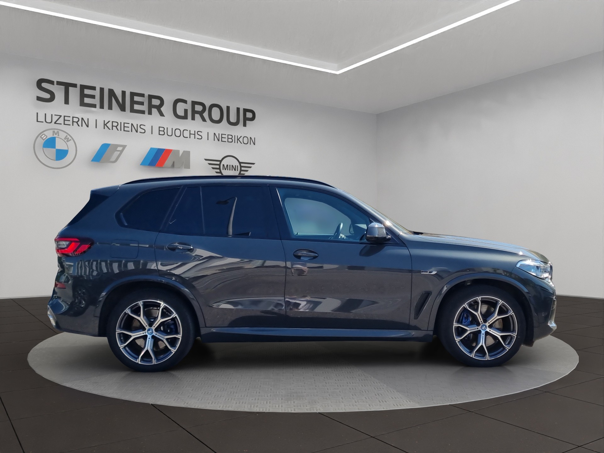 BMW X5 xDrive45e M Sport Steptronic-image-4