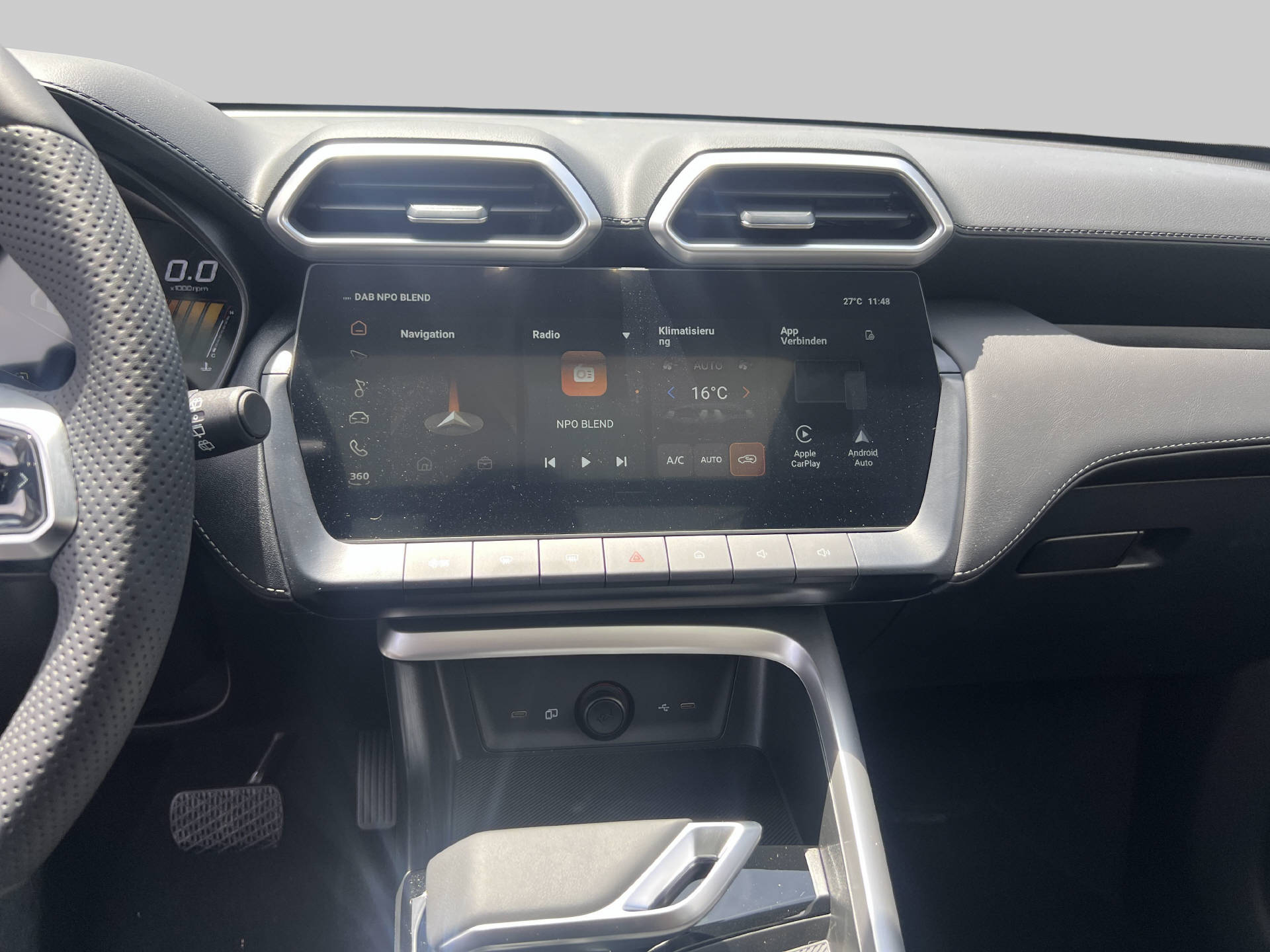 MG ZS 1.5 Hybrid+ Luxury-image-7