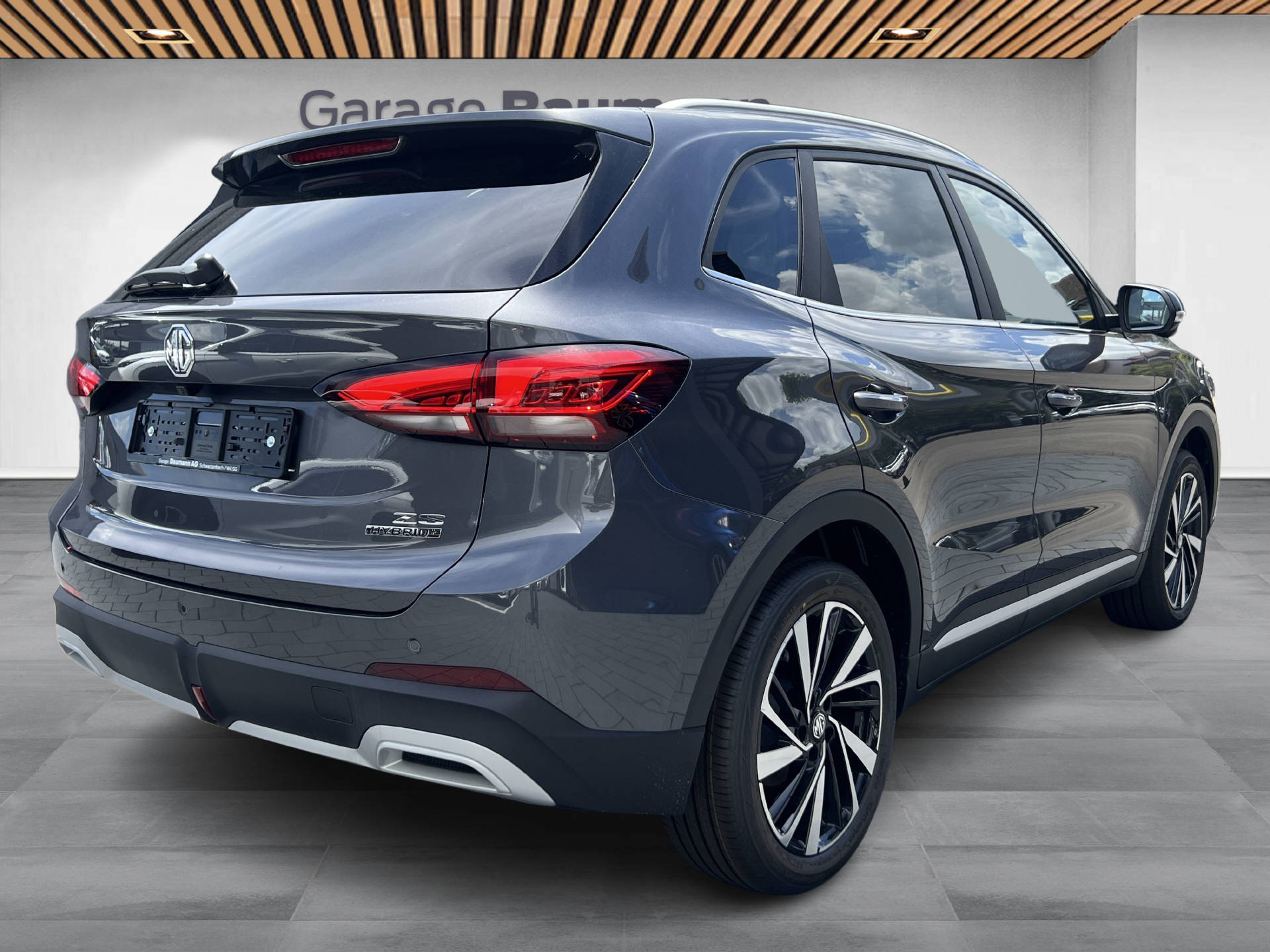 MG ZS 1.5 Hybrid+ Luxury-showroom-element-2