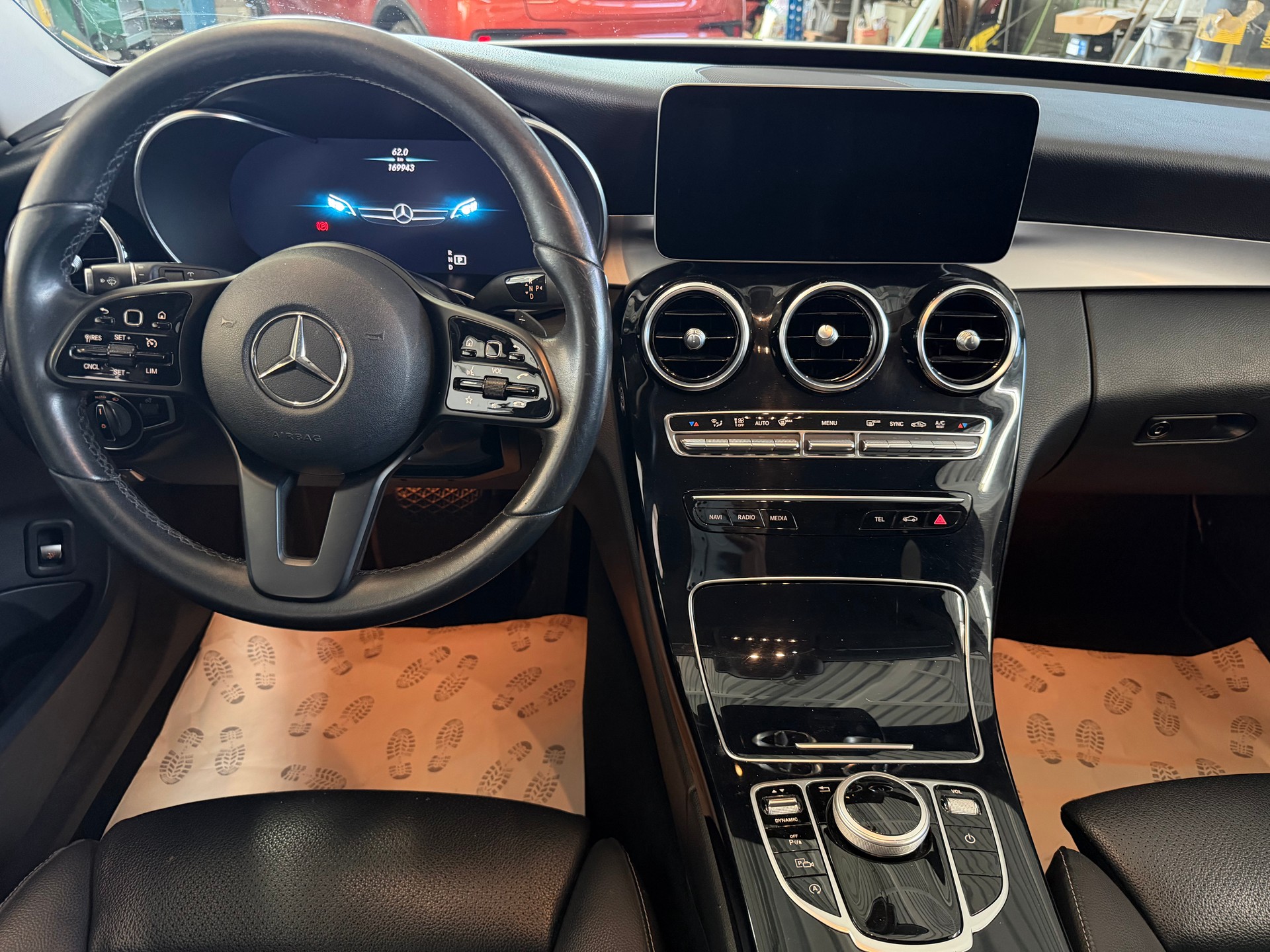 MERCEDES-BENZ C 220 d Swiss Star 4M 9G-Tronic | CH-Auto | 1-Hand | Frisch MFK | Ab Service-image-12