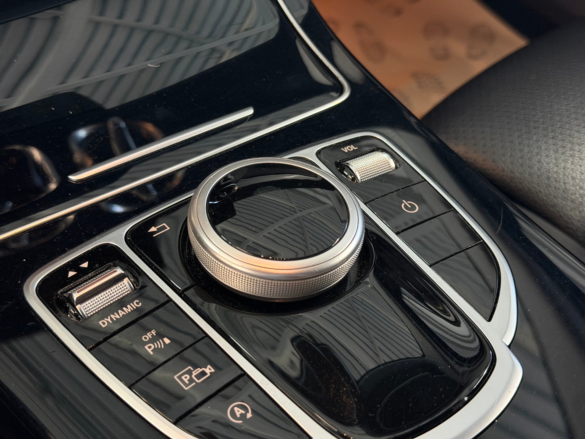 MERCEDES-BENZ C 220 d Swiss Star 4M 9G-Tronic | CH-Auto | 1-Hand | Frisch MFK | Ab Service-image-14