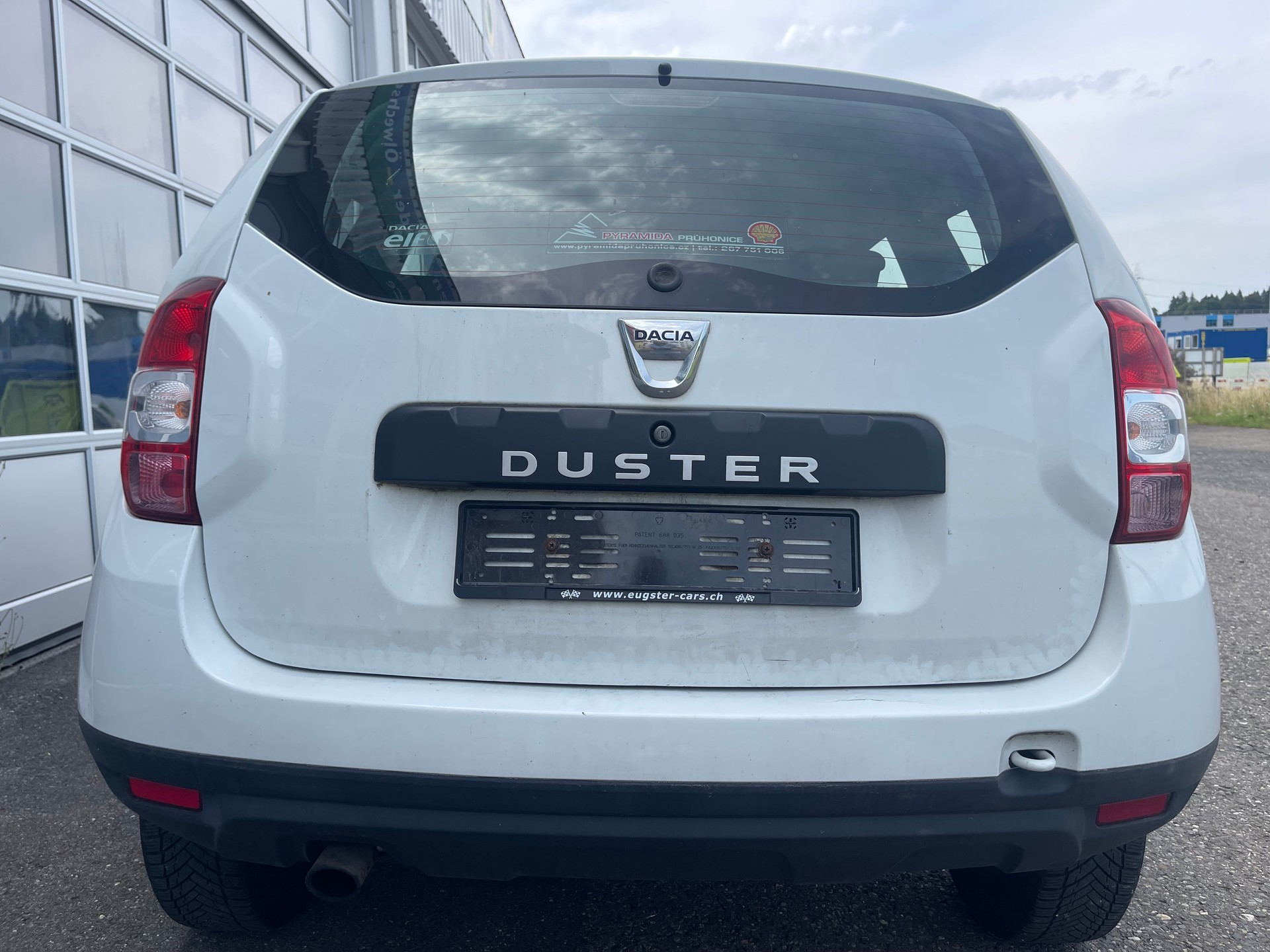 DACIA Duster 1.6 Celebration 4x4-image-7