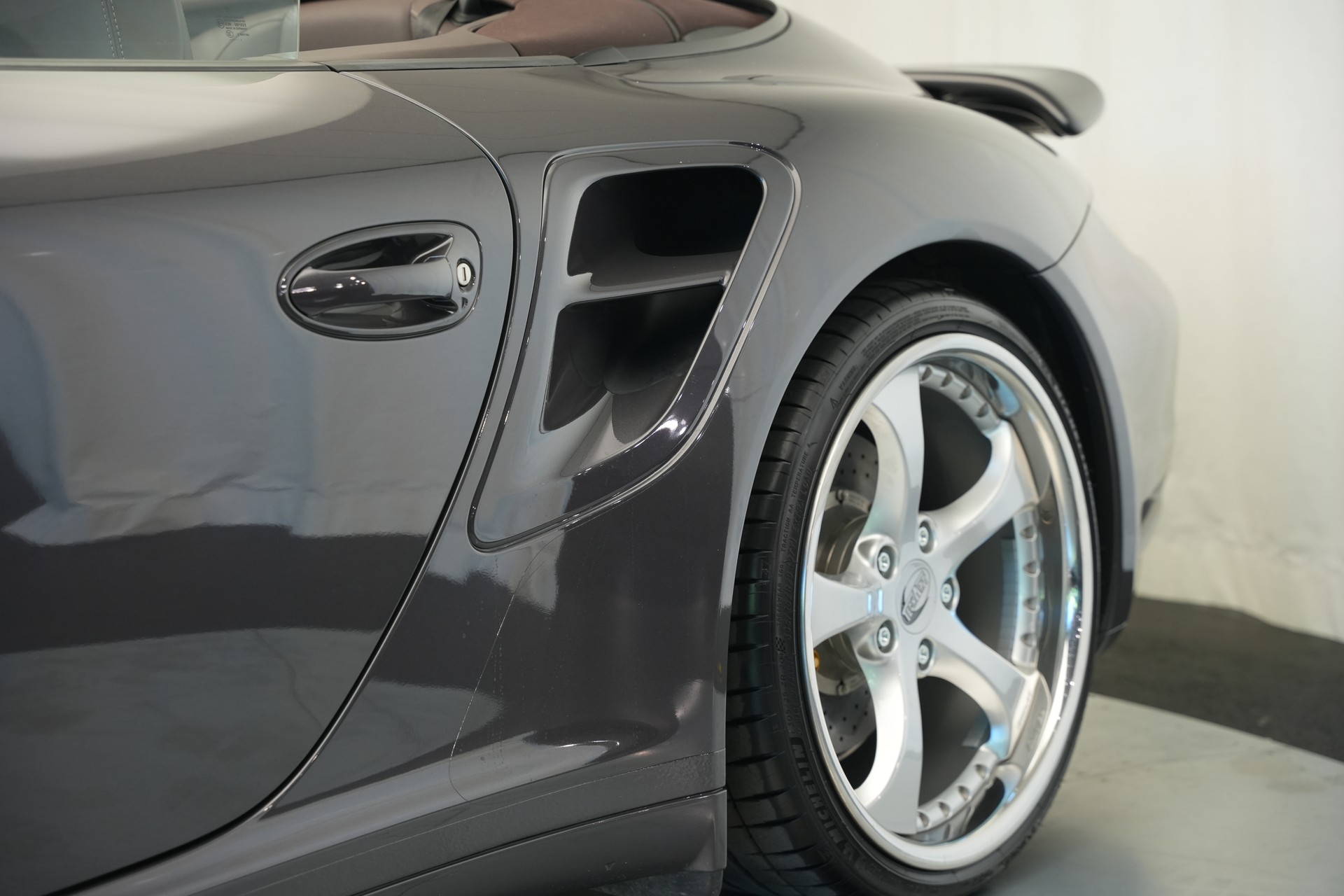 PORSCHE 911 Cabrio Turbo S PDK *CH-Fahrzeug* *Techart Felgen*-image-40