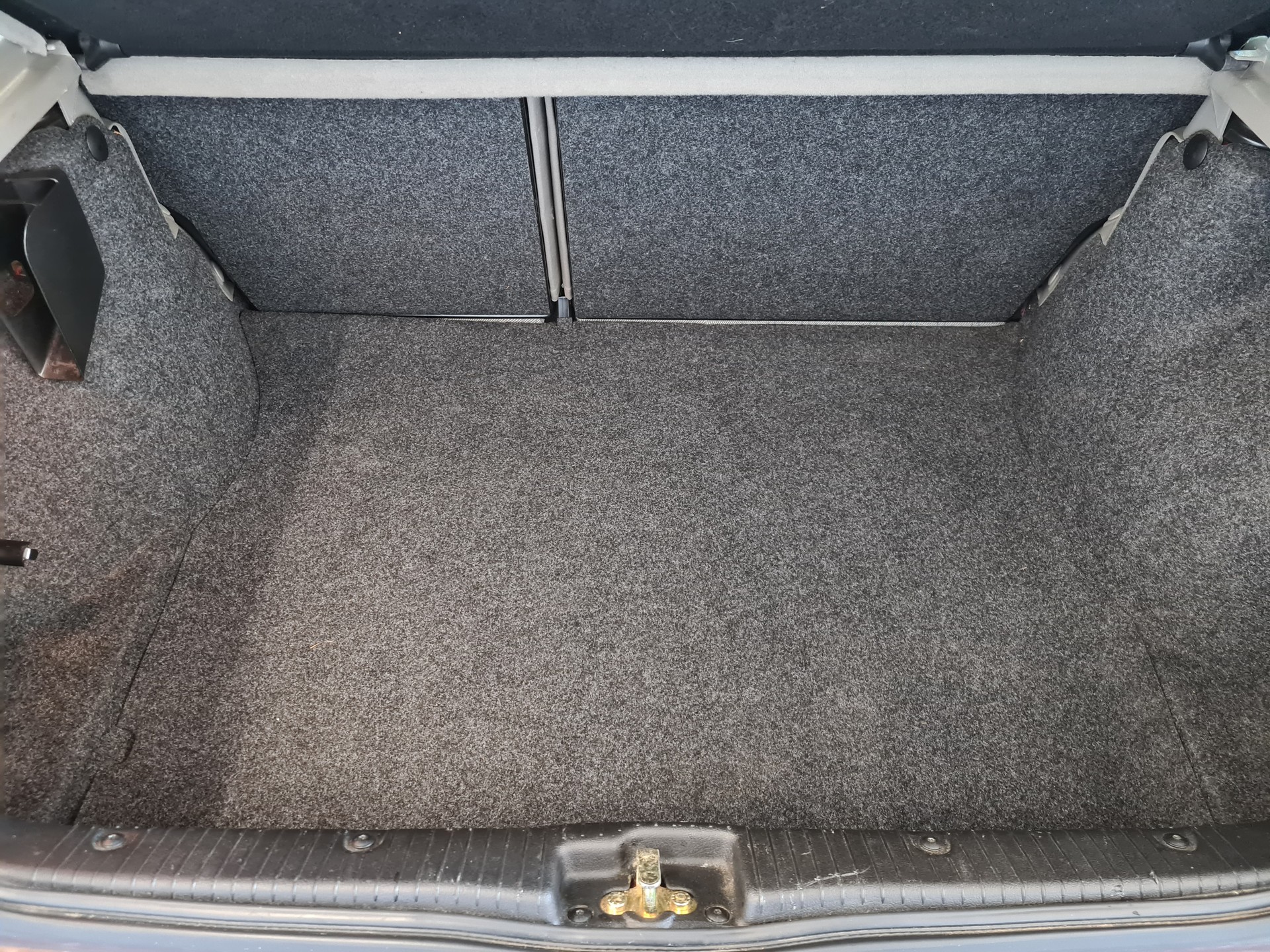 VW Golf 1800 Swiss Line ABS-image-5