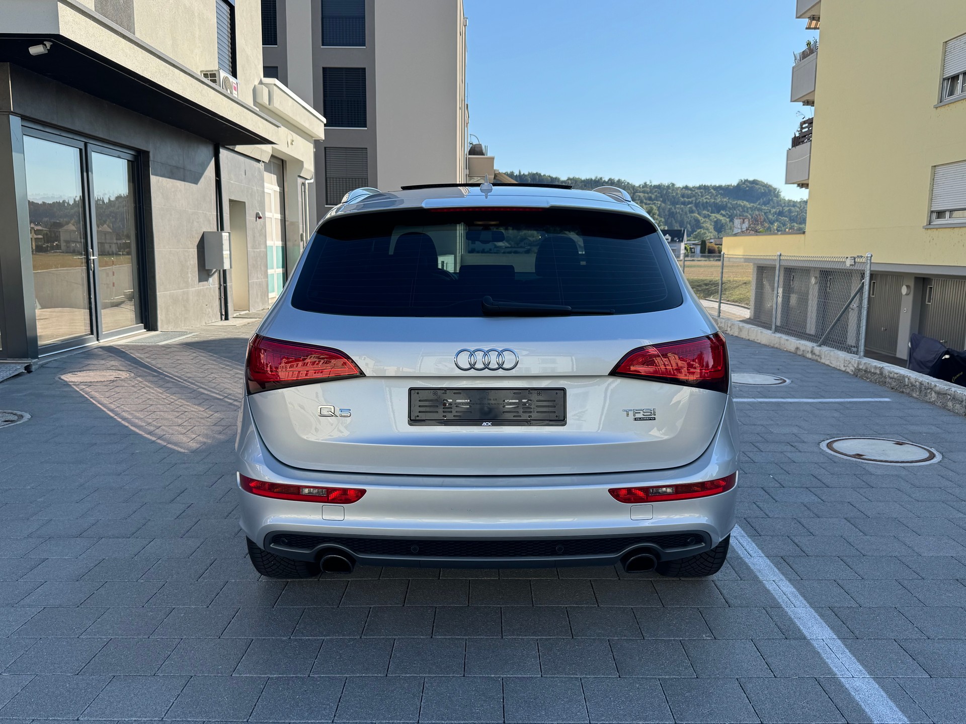 AUDI Q5 3.0 TFSI S Line quattro tiptronic-showroom-element-3
