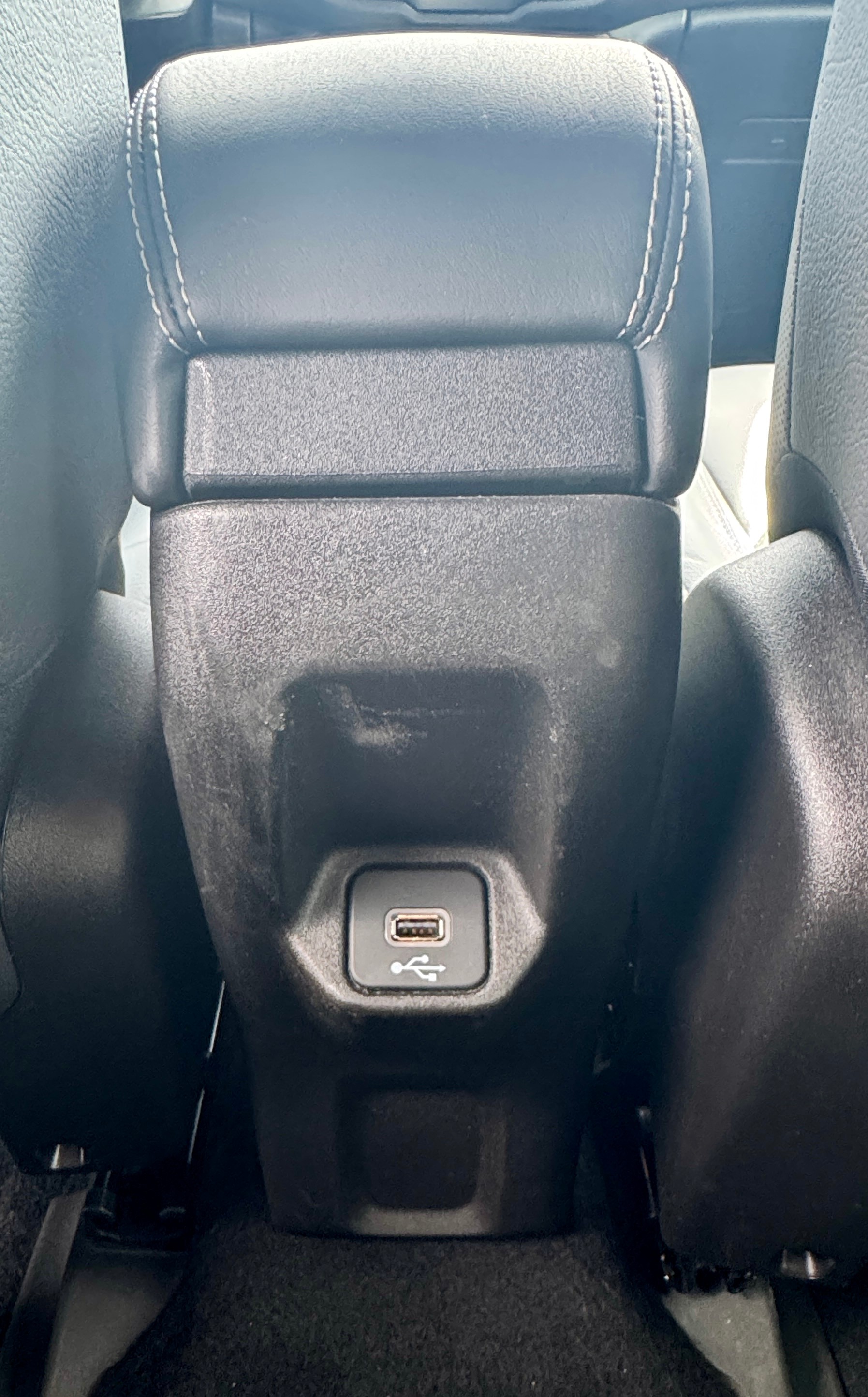 JEEP Renegade 1.3 Turbo Limited AWD " Neuwertig " 8-fach bereift leichter Hagelschaden-image-22