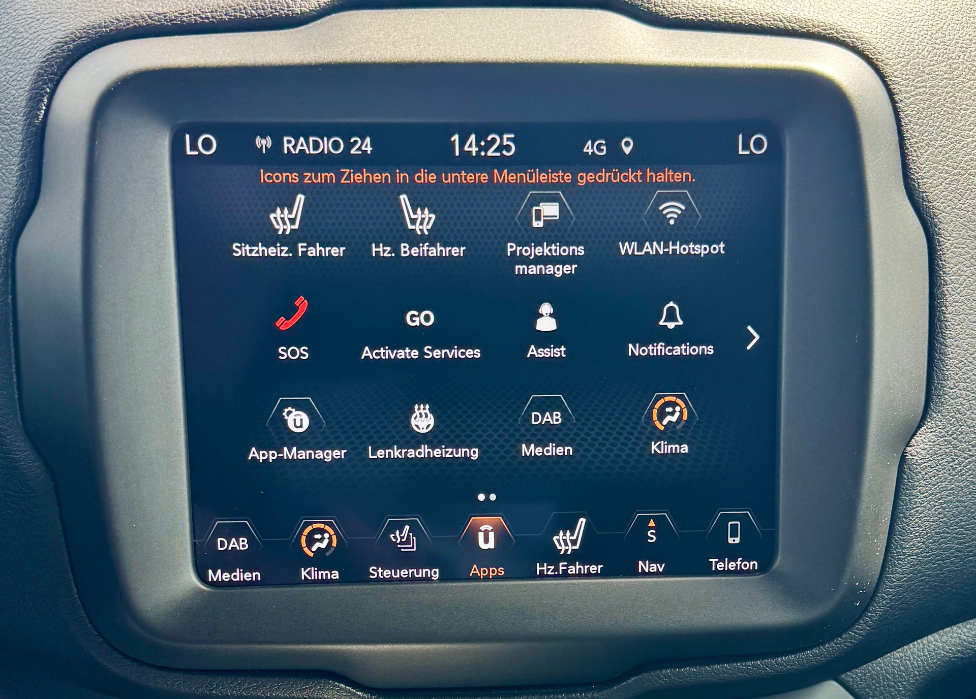 JEEP Renegade 1.3 Turbo Limited AWD " Neuwertig " 8-fach bereift leichter Hagelschaden-image-17