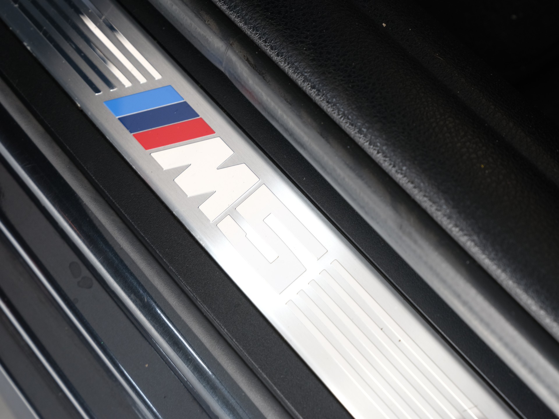 BMW M5 Drivelogic *Harman & Kardon* *GRAIL Abgassanlage* *Rückfahrkamera*-image-21