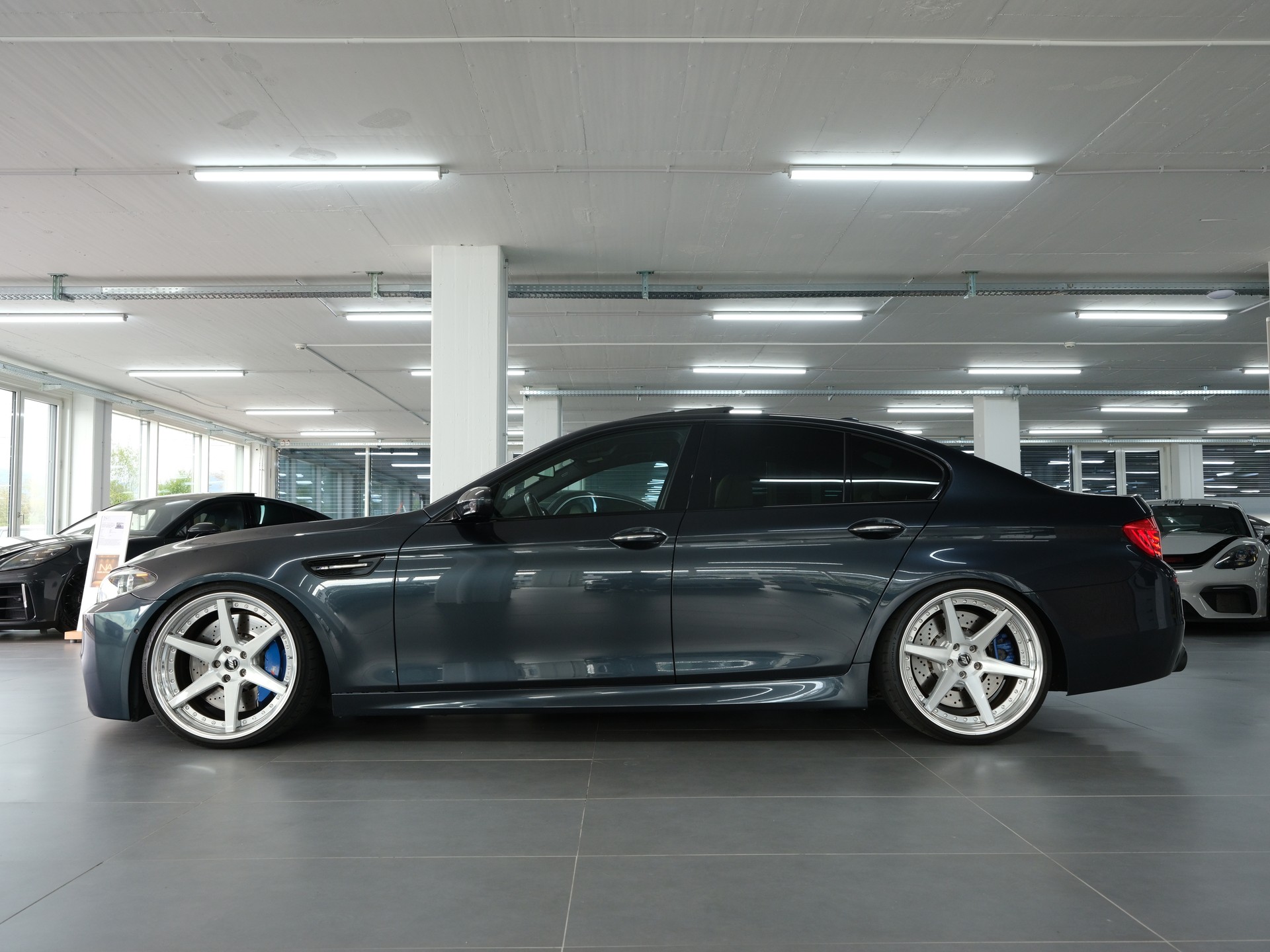 BMW M5 Drivelogic *Harman & Kardon* *GRAIL Abgassanlage* *Rückfahrkamera*-image-5