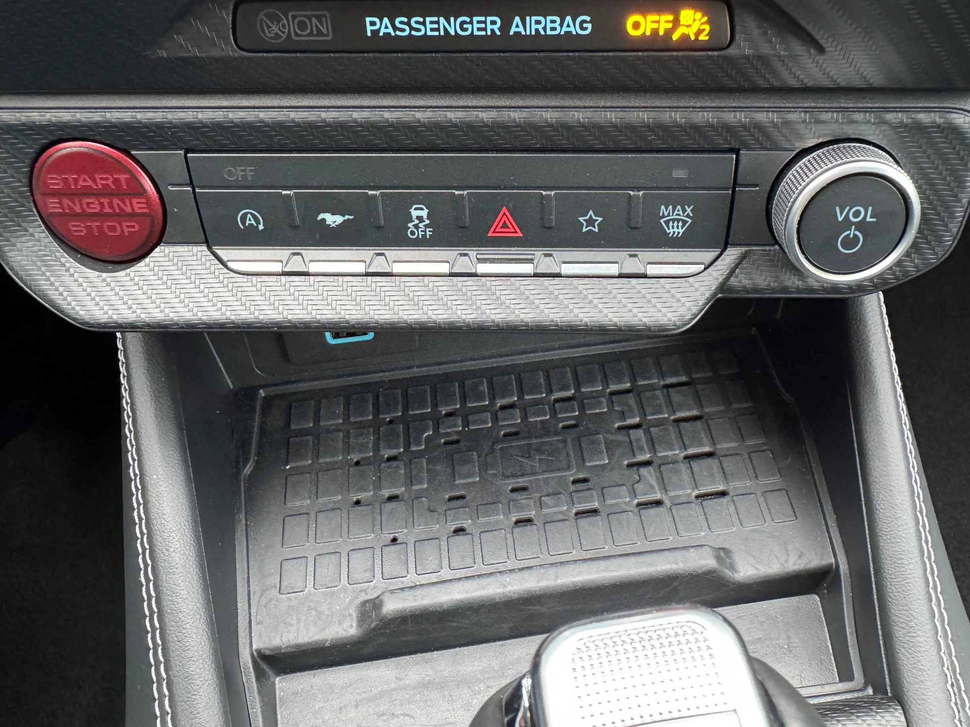 FORD MUSTANG CONVERTIBLE 5.0 V8 GT AUTOMAT-image-21