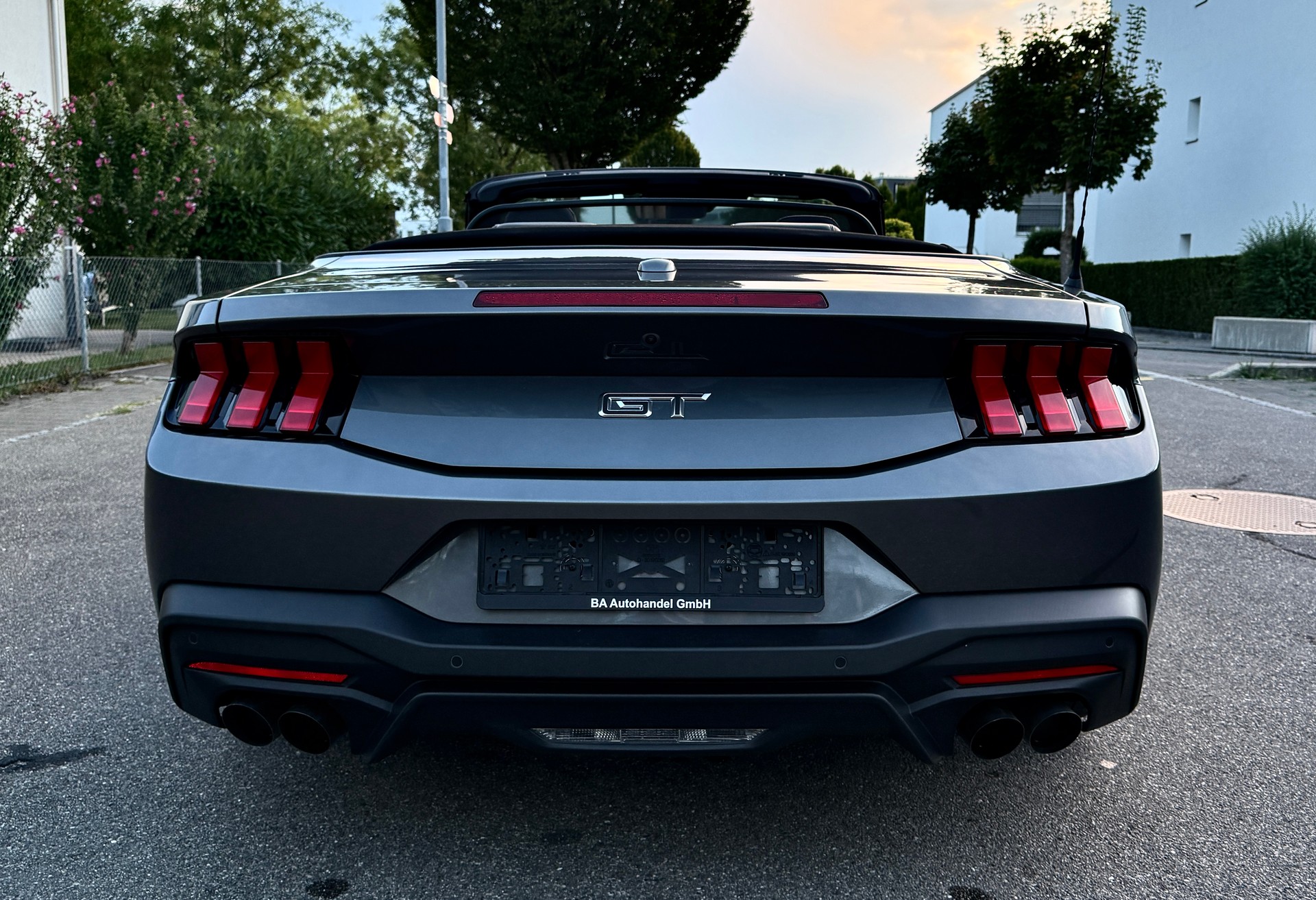 FORD MUSTANG CONVERTIBLE 5.0 V8 GT AUTOMAT-image-5