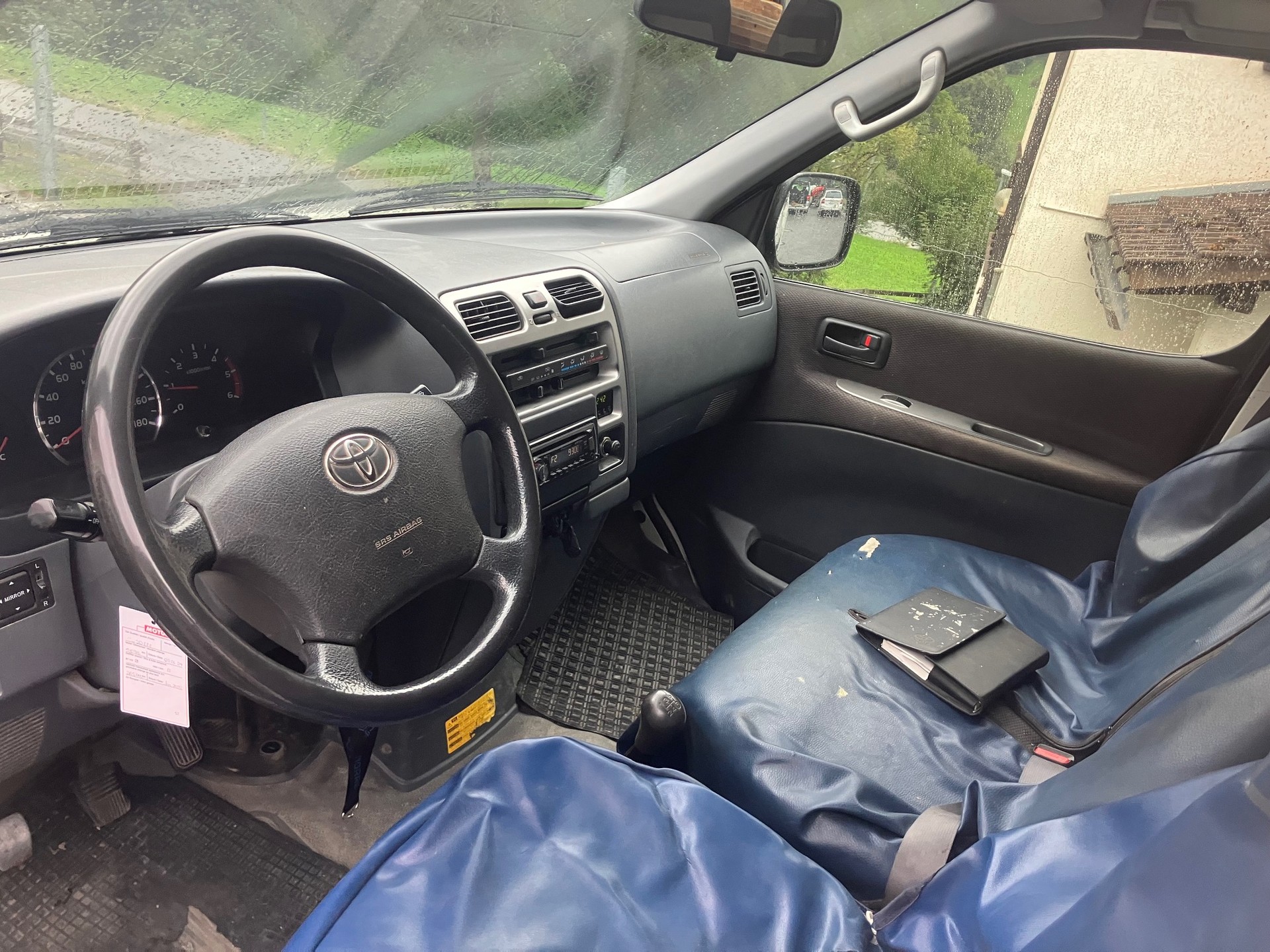 TOYOTA Hiace D-4D Kombi/Werk 4WD-image-4