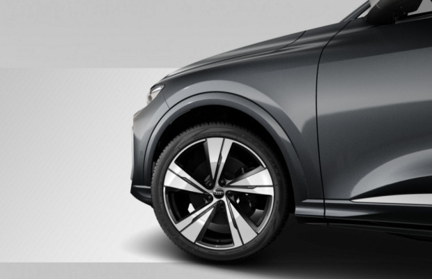 AUDI SQ5 TFSI quattro S-tronic-image-5