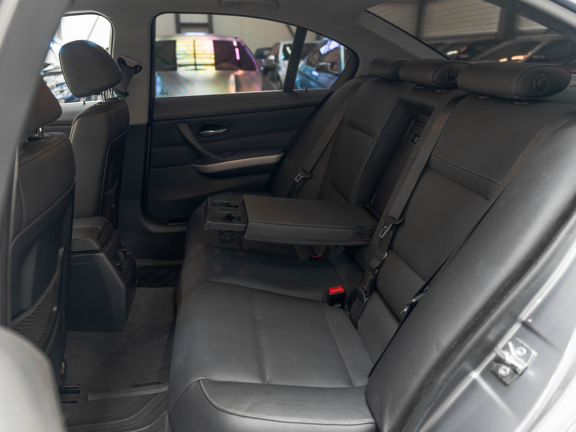 BMW 325i x-Drive more4you Steptronic-image-11