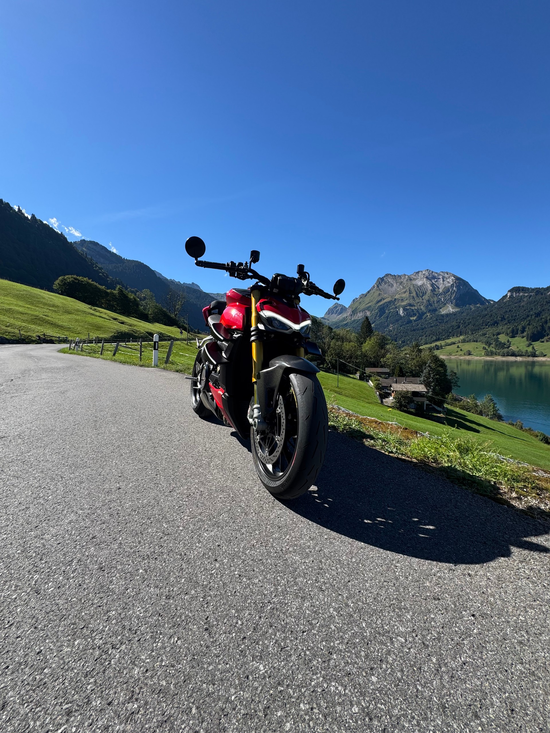 DUCATI Streetfighter V4 S-image-14