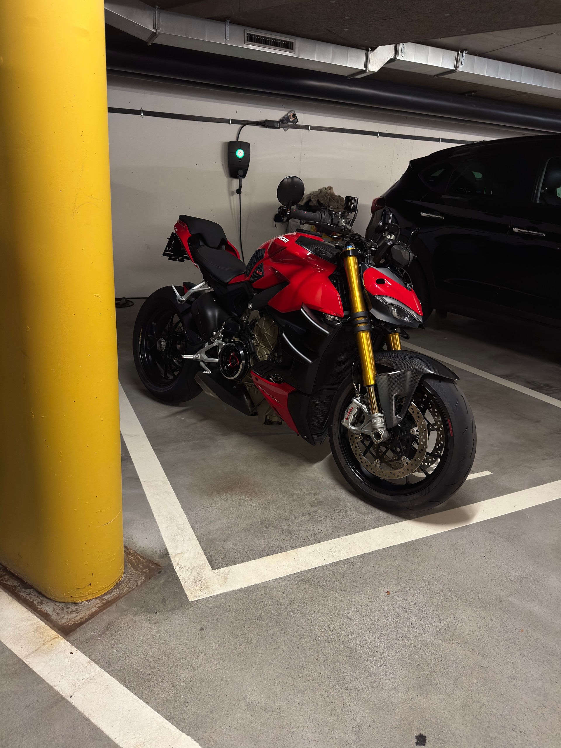 DUCATI Streetfighter V4 S-image-15
