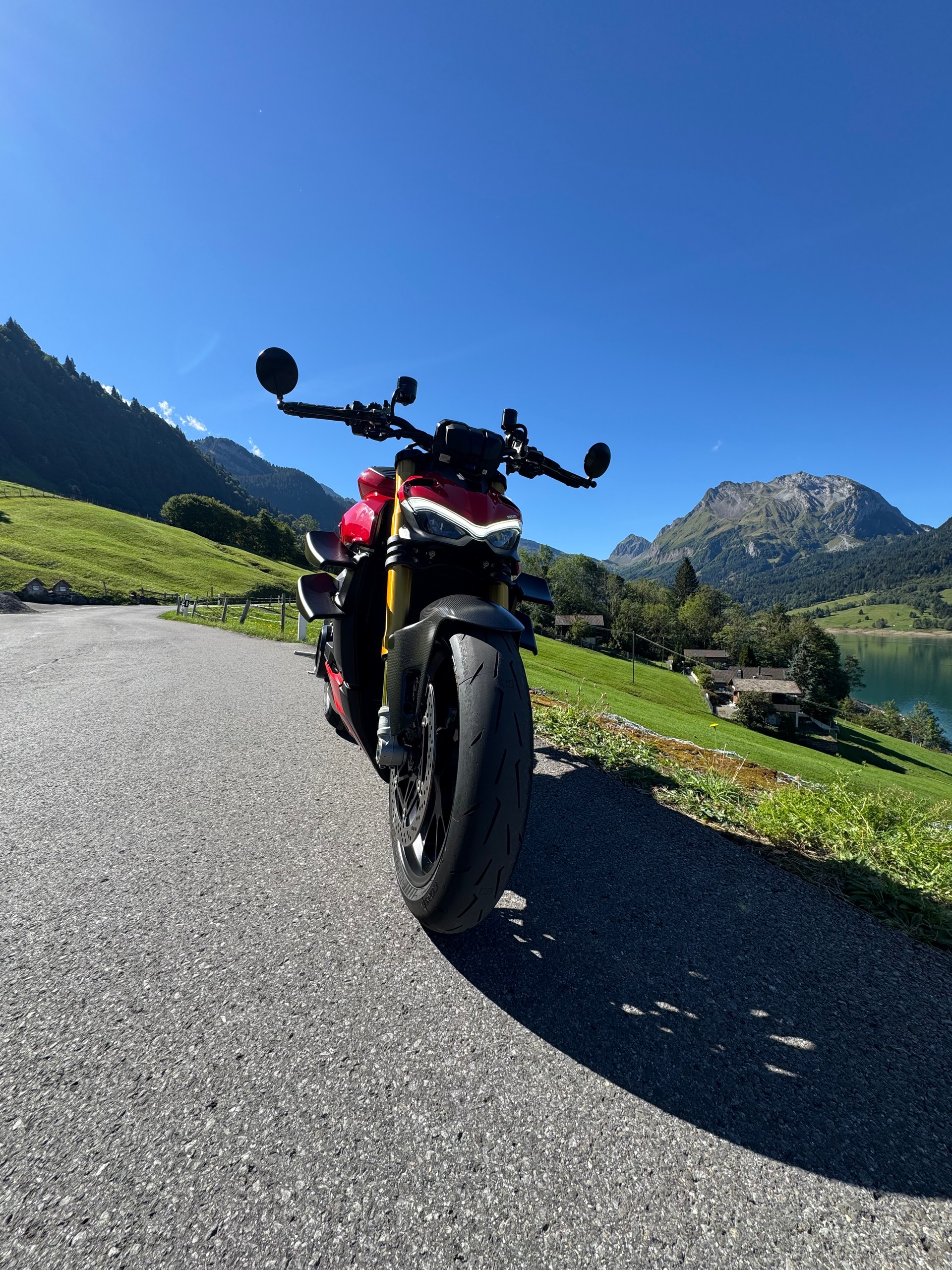DUCATI Streetfighter V4 S-image-3