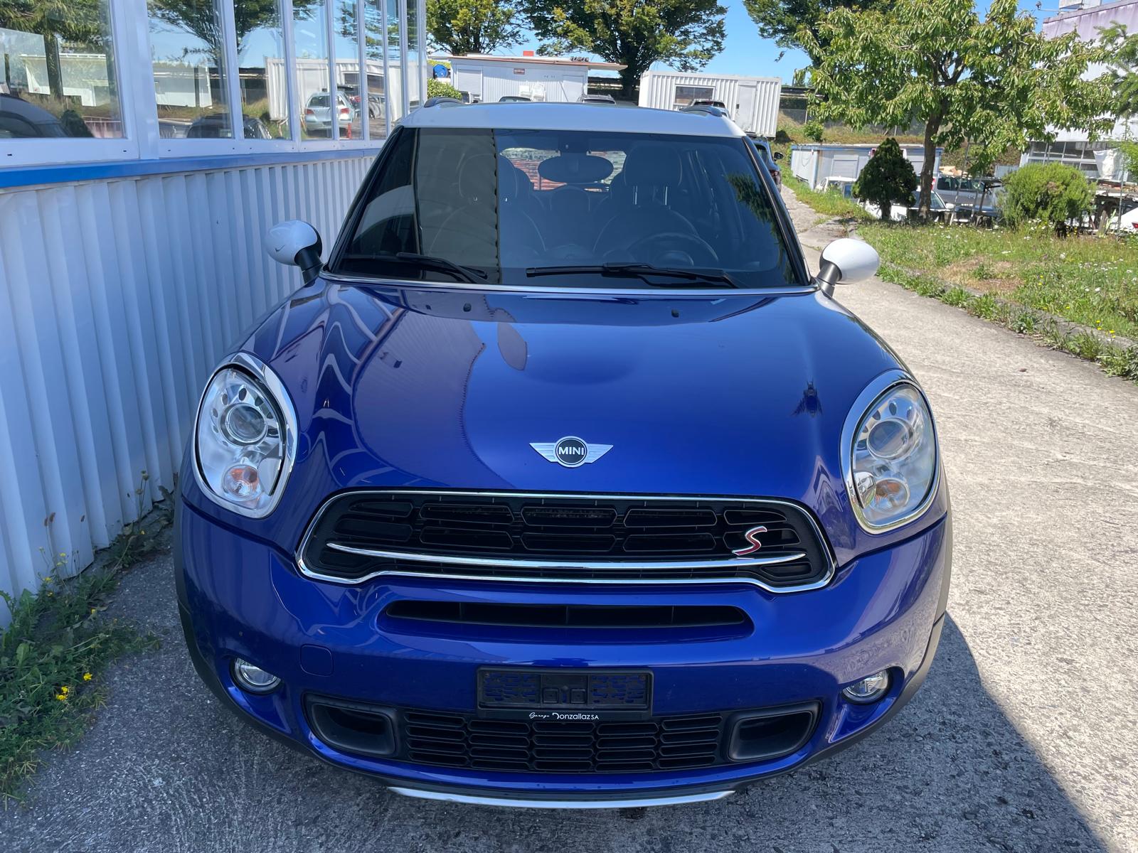 MINI Countryman Cooper SD ALL4 Steptronic (24)-showroom-element-1