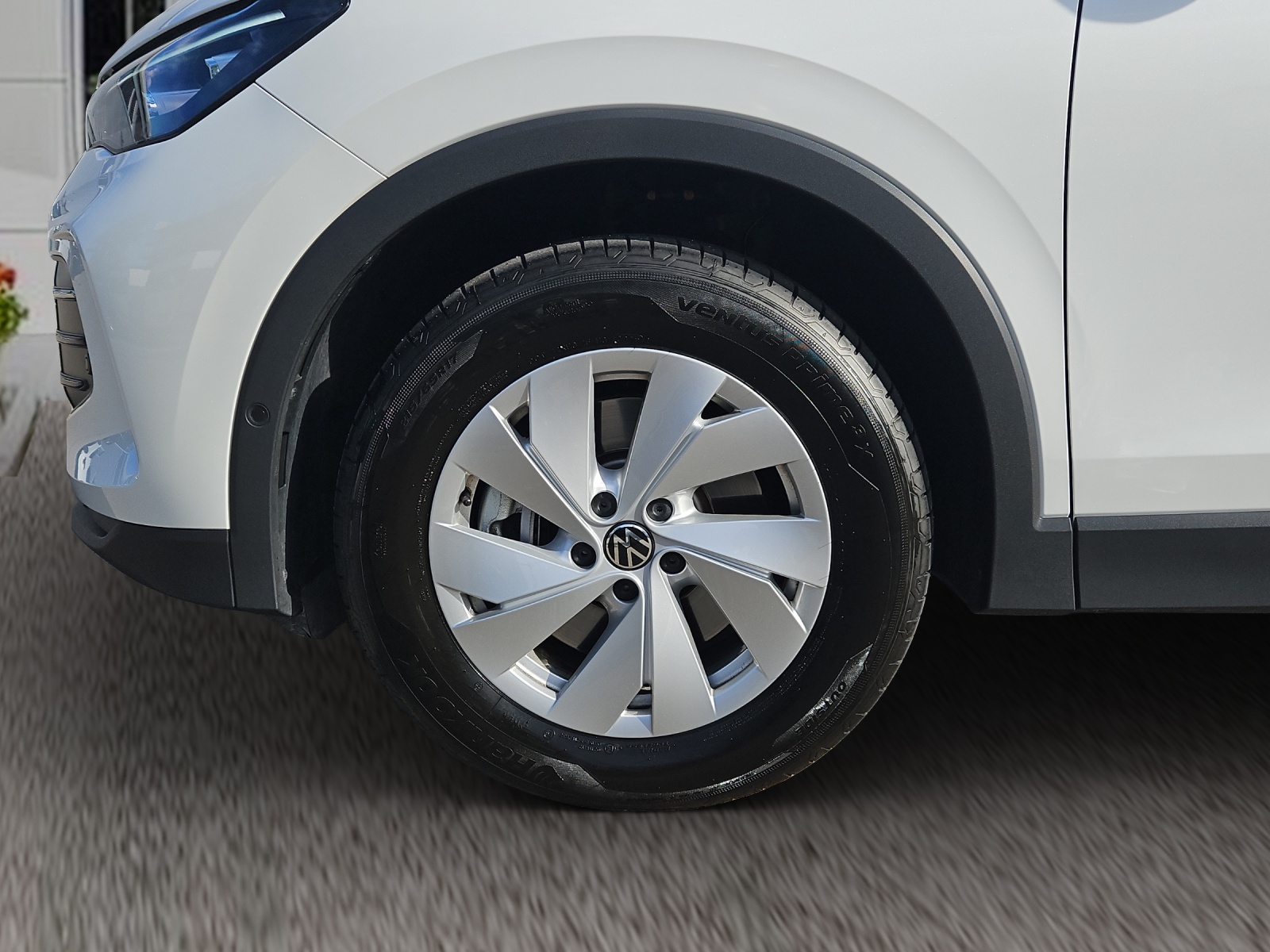 VW Tiguan 2.0 TSI DSG Life 4Motion-image-4