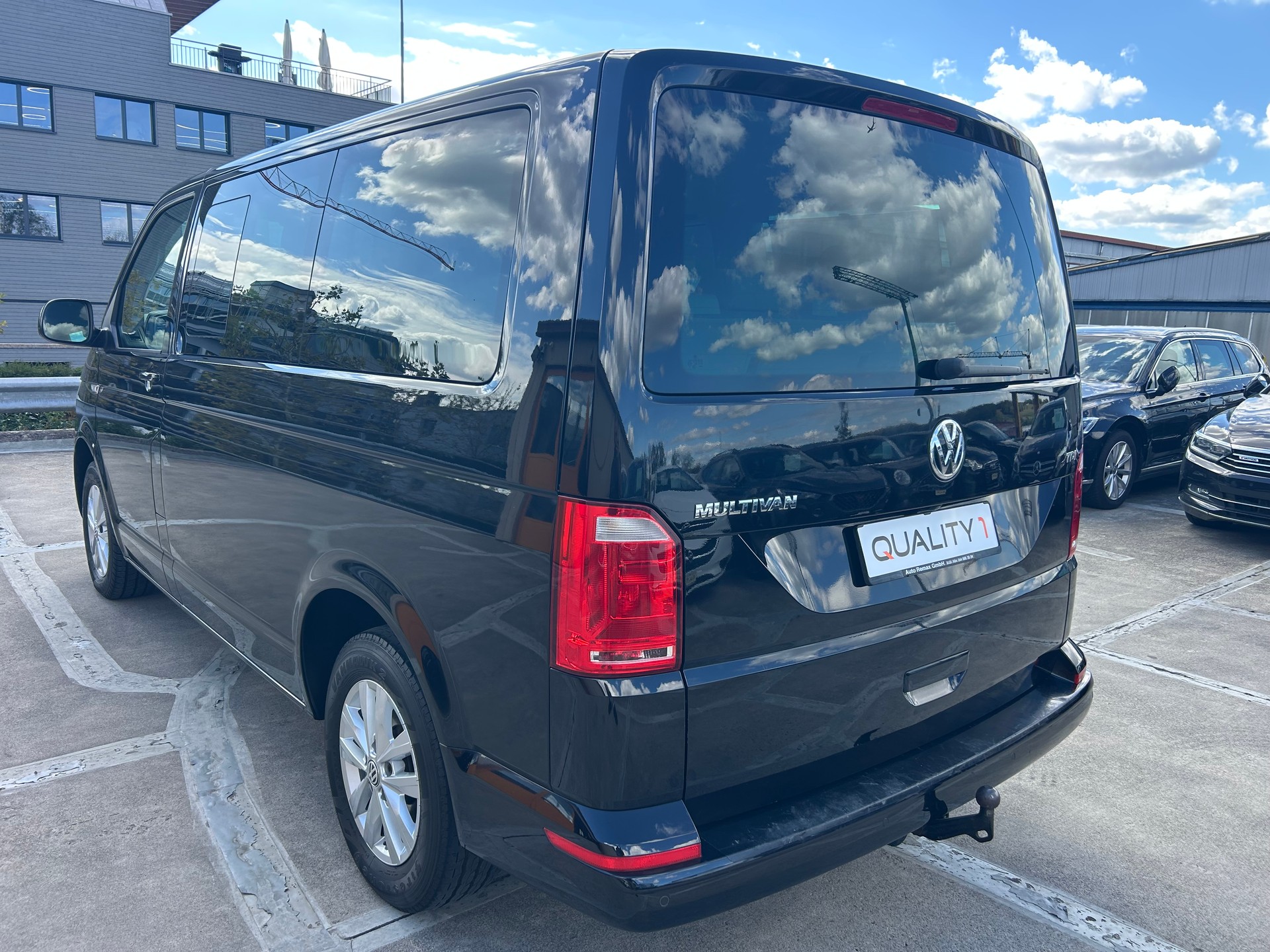 VW T6 Multivan 2.0 TDI Family Edition DSG-showroom-element-2