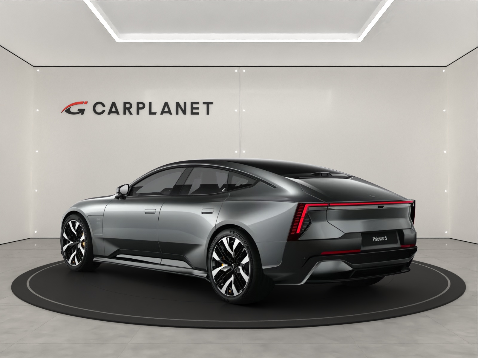 POLESTAR 5 Performance Launch Edition-showroom-element-3
