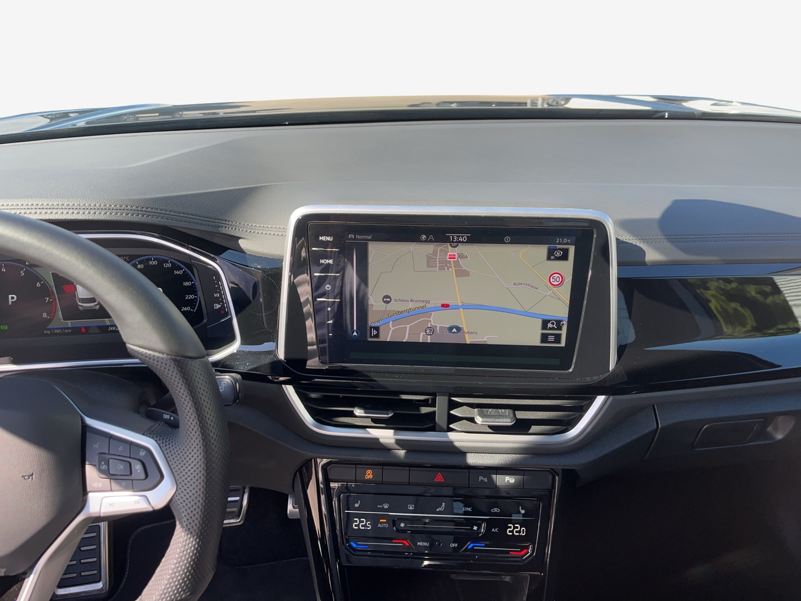 VW T-Roc 2.0 TSI R-Line DSG 4Motion-image-10
