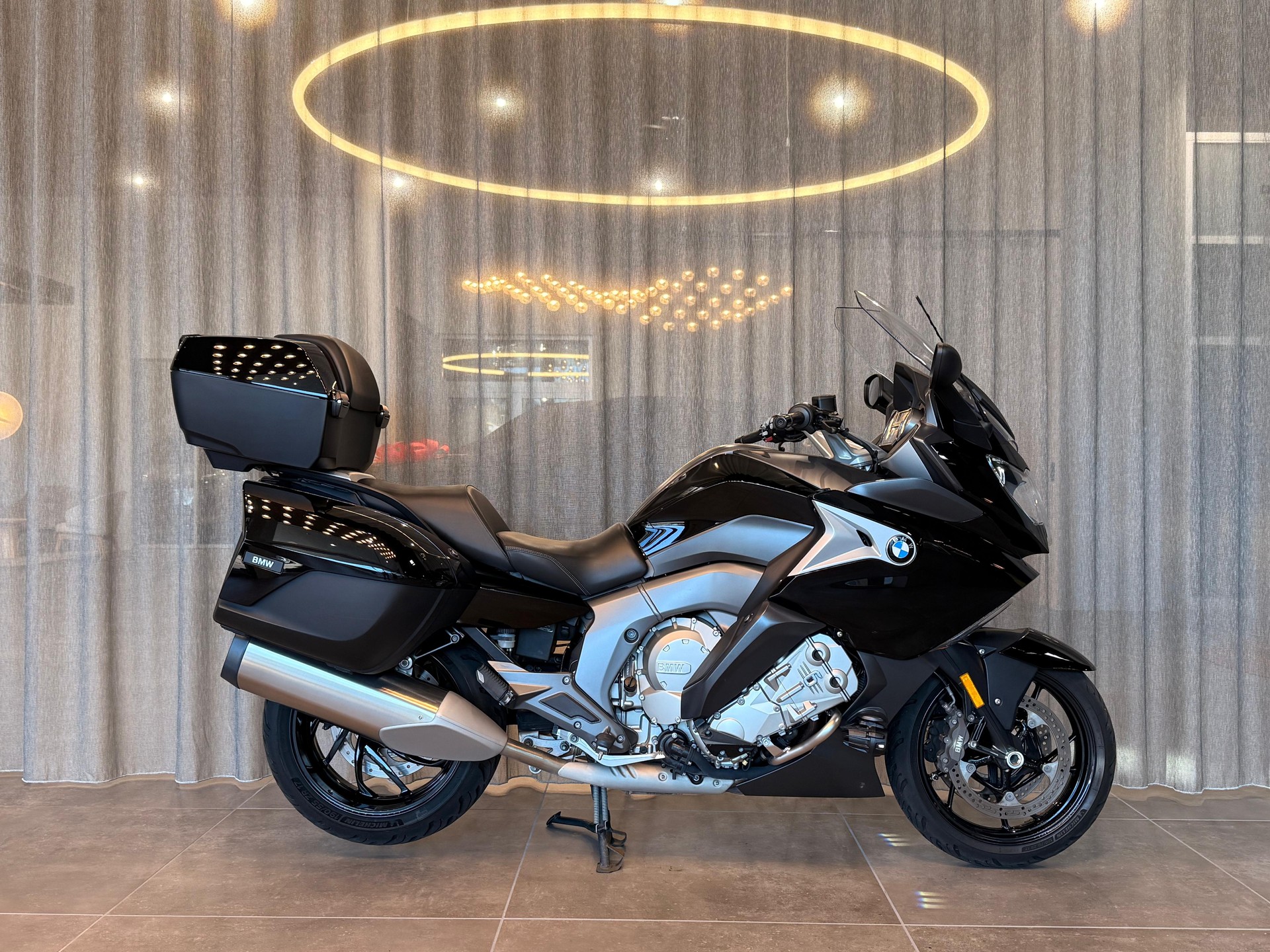 BMW K 1600 GT-image-0