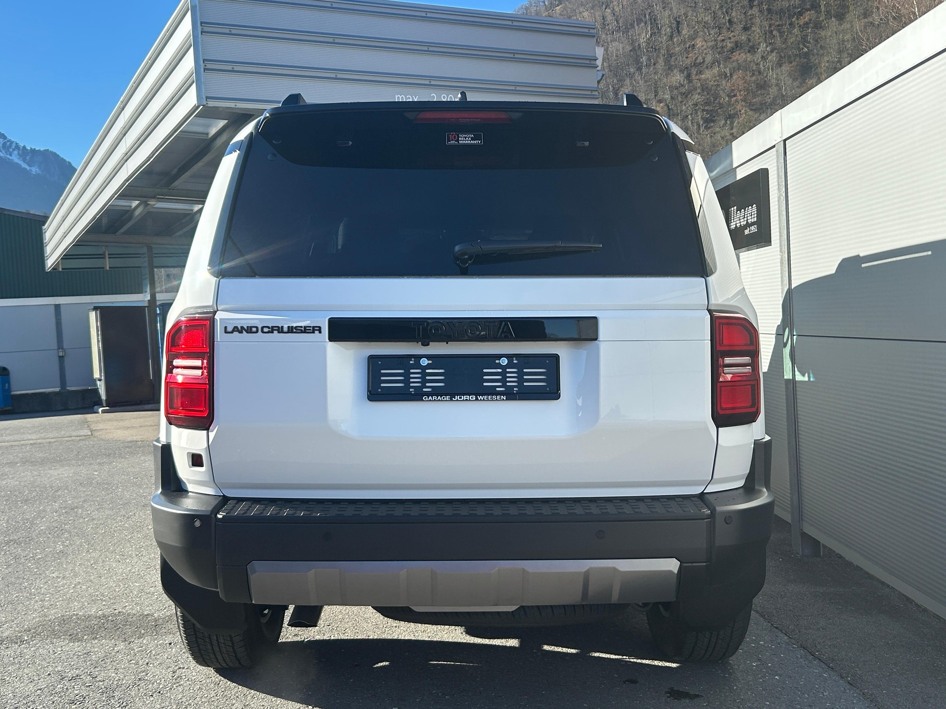 TOYOTA Land Cruiser 2.8 D 48V Style-image-4