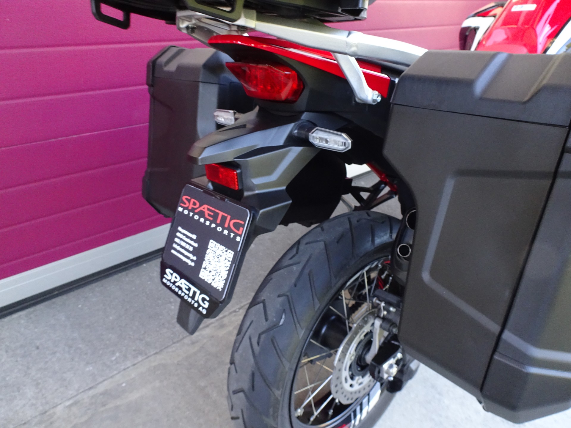 HONDA CRF 1100 DCT Africa Twin-image-7