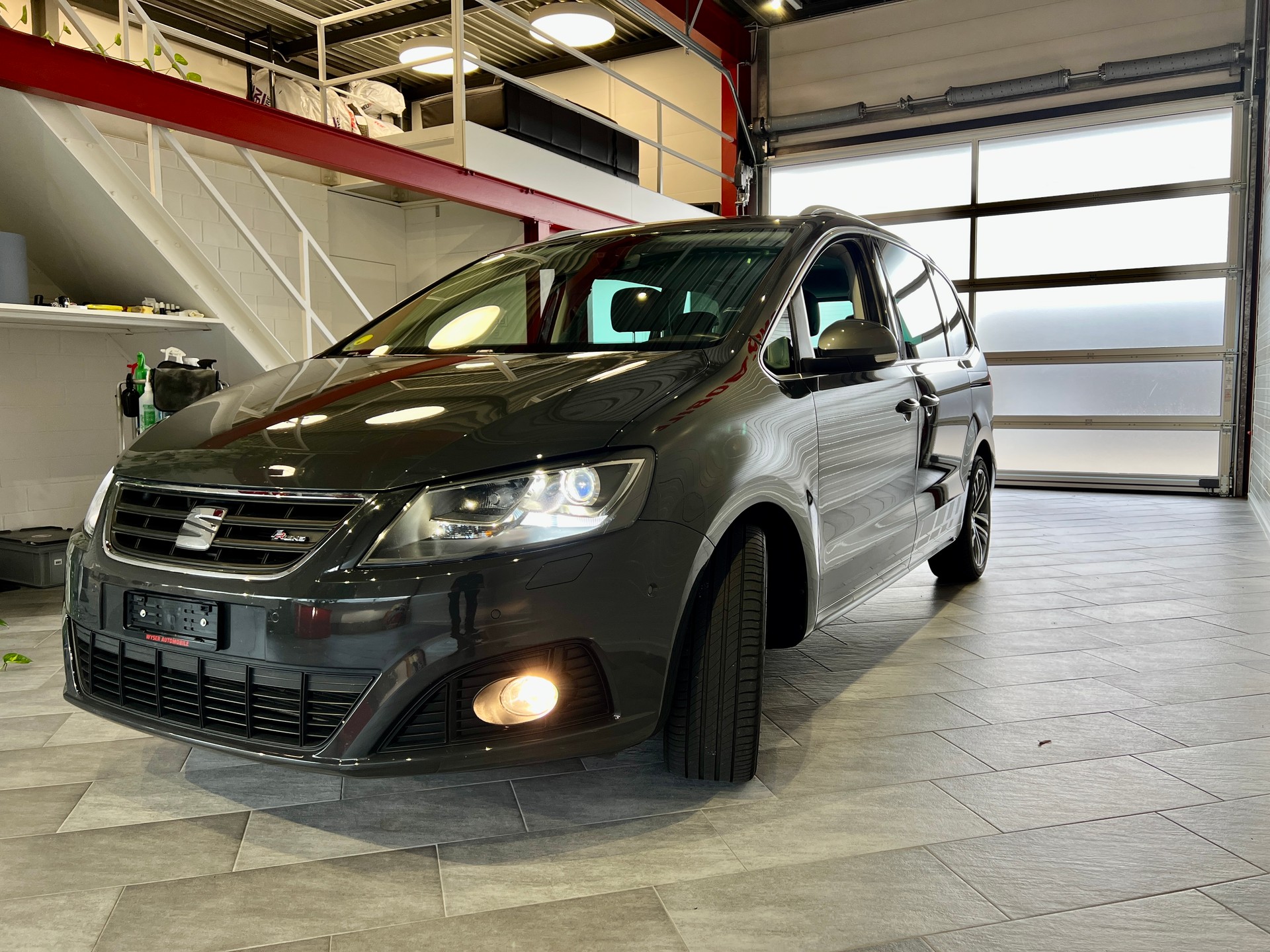 SEAT Alhambra 2.0 TDI FR Line 4Drive-showroom-element-3