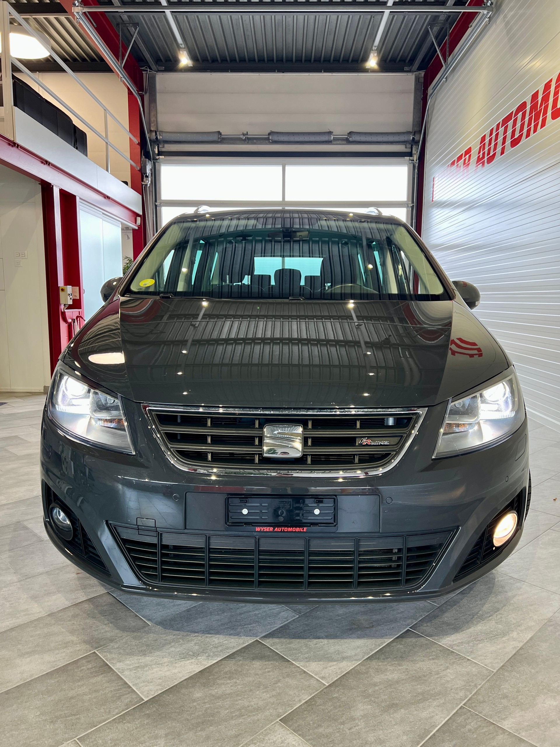 SEAT Alhambra 2.0 TDI FR Line 4Drive-showroom-element-2