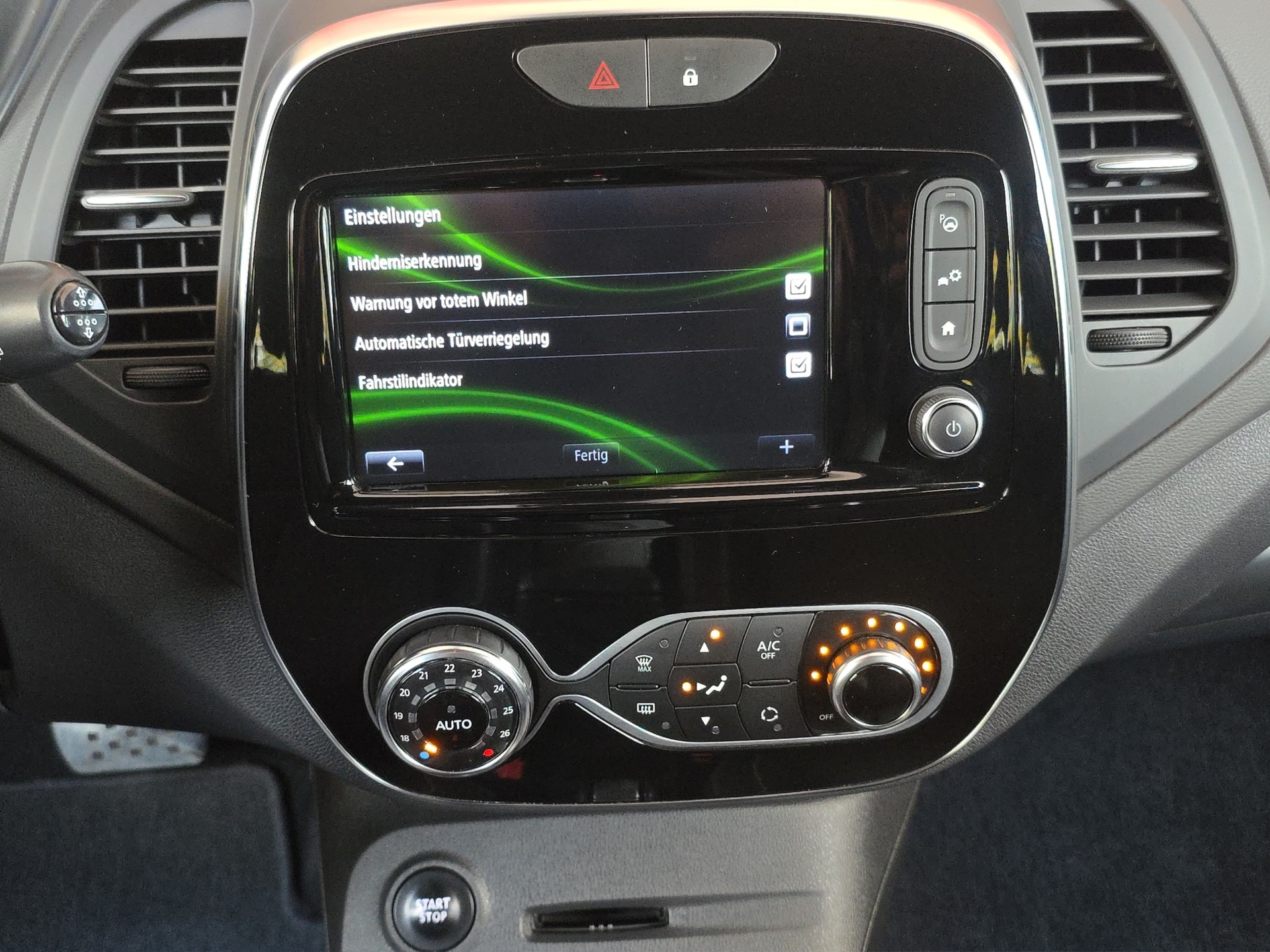 RENAULT Captur 1.2 T 16V Intens EDC-image-12