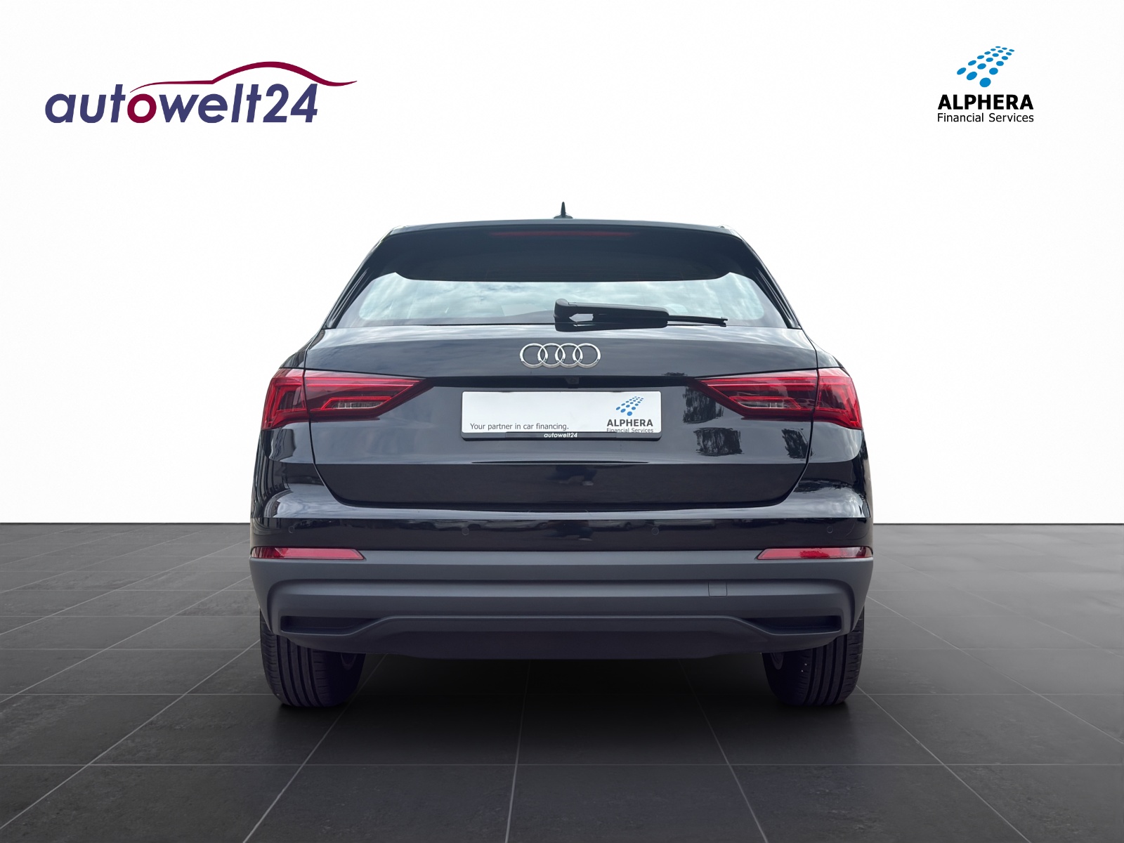 AUDI Q3 35 TFSI Attraction S-tronic-image-5