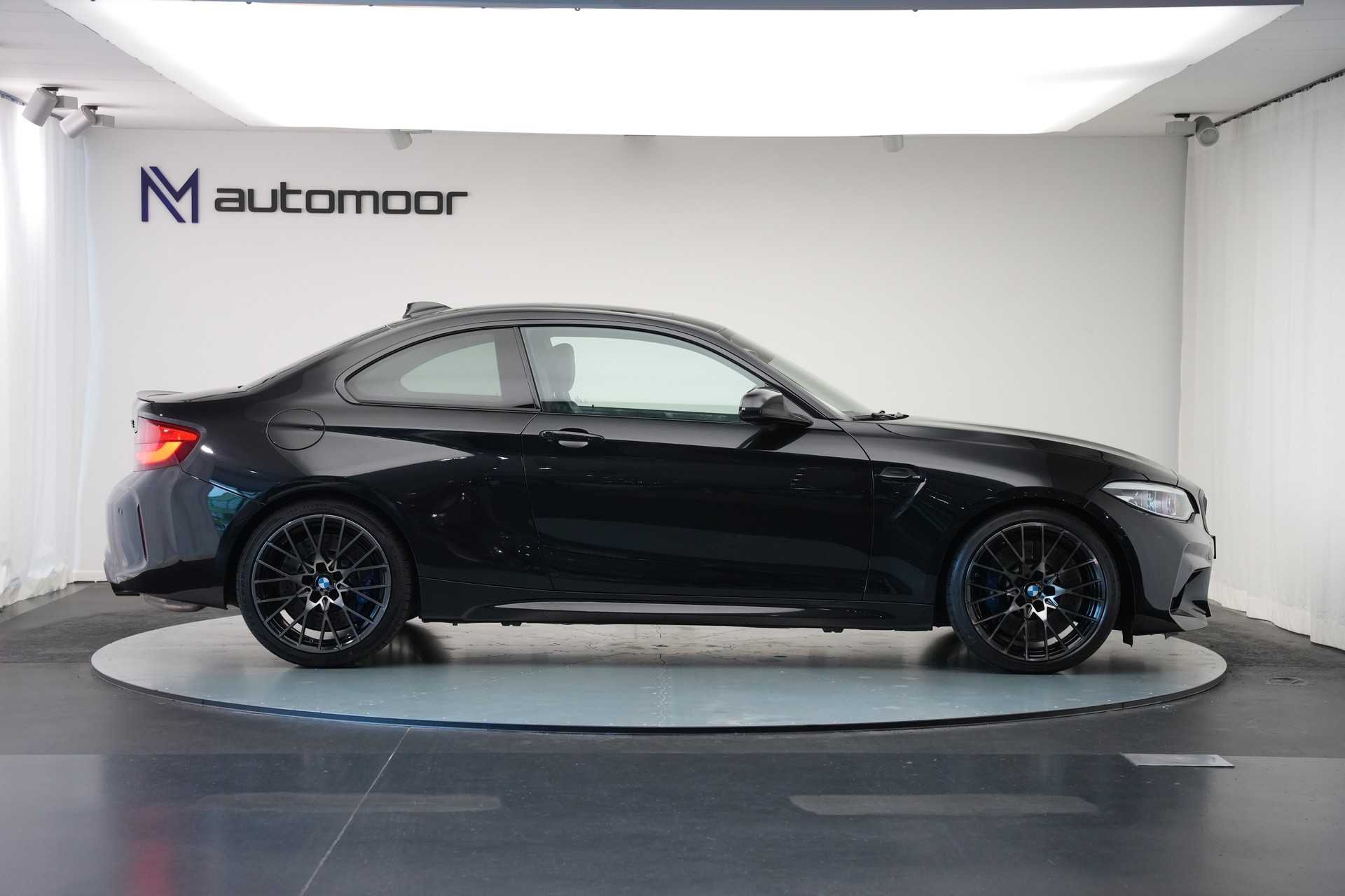 BMW M2 Competition Drivelogic *CH-Fahrzeug* *Carbon* *Harman/Kardon*-showroom-element-3