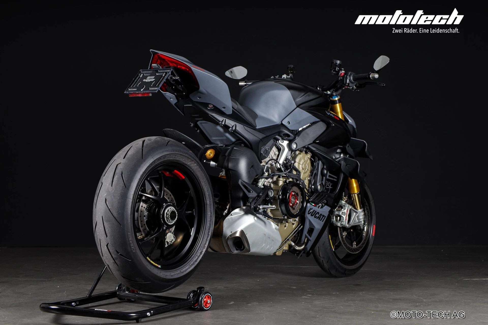 DUCATI Streetfighter V4 S-image-2