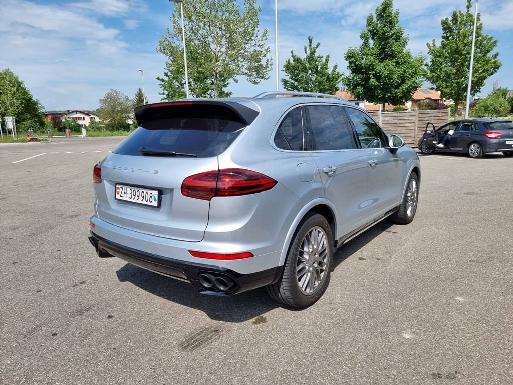 PORSCHE Cayenne S Diesel-image-6
