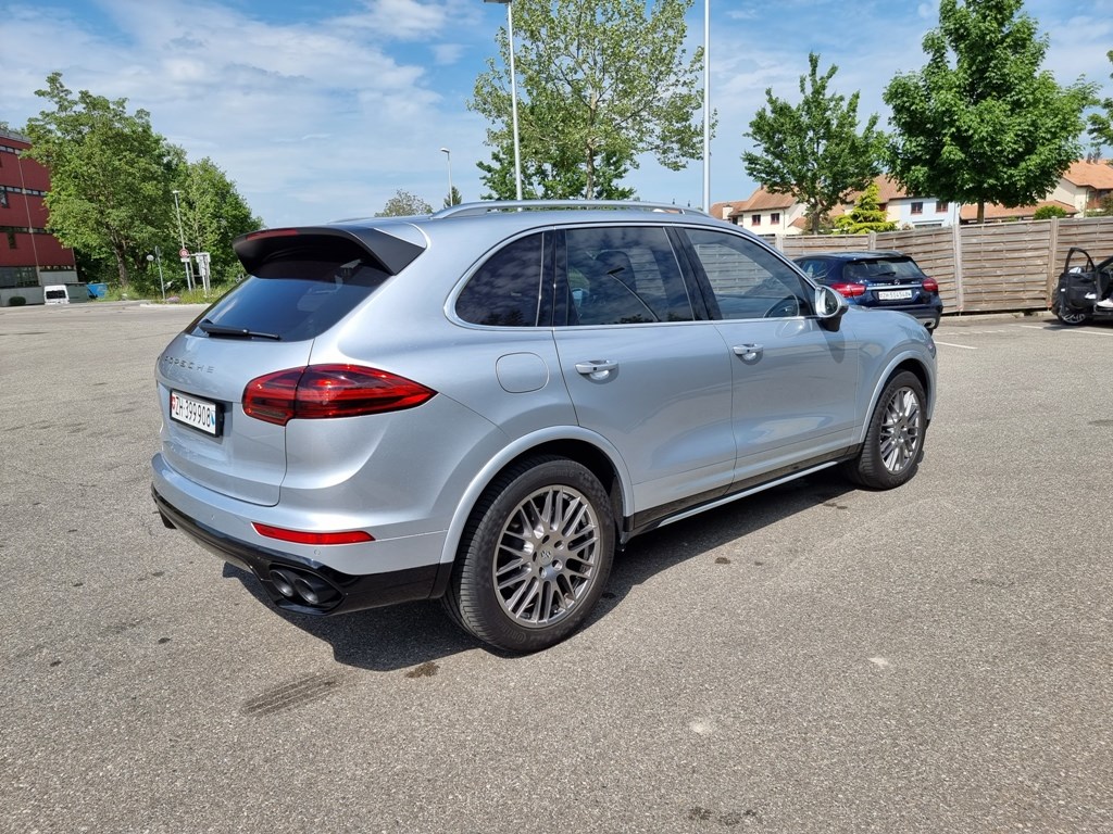 PORSCHE Cayenne S Diesel-image-7