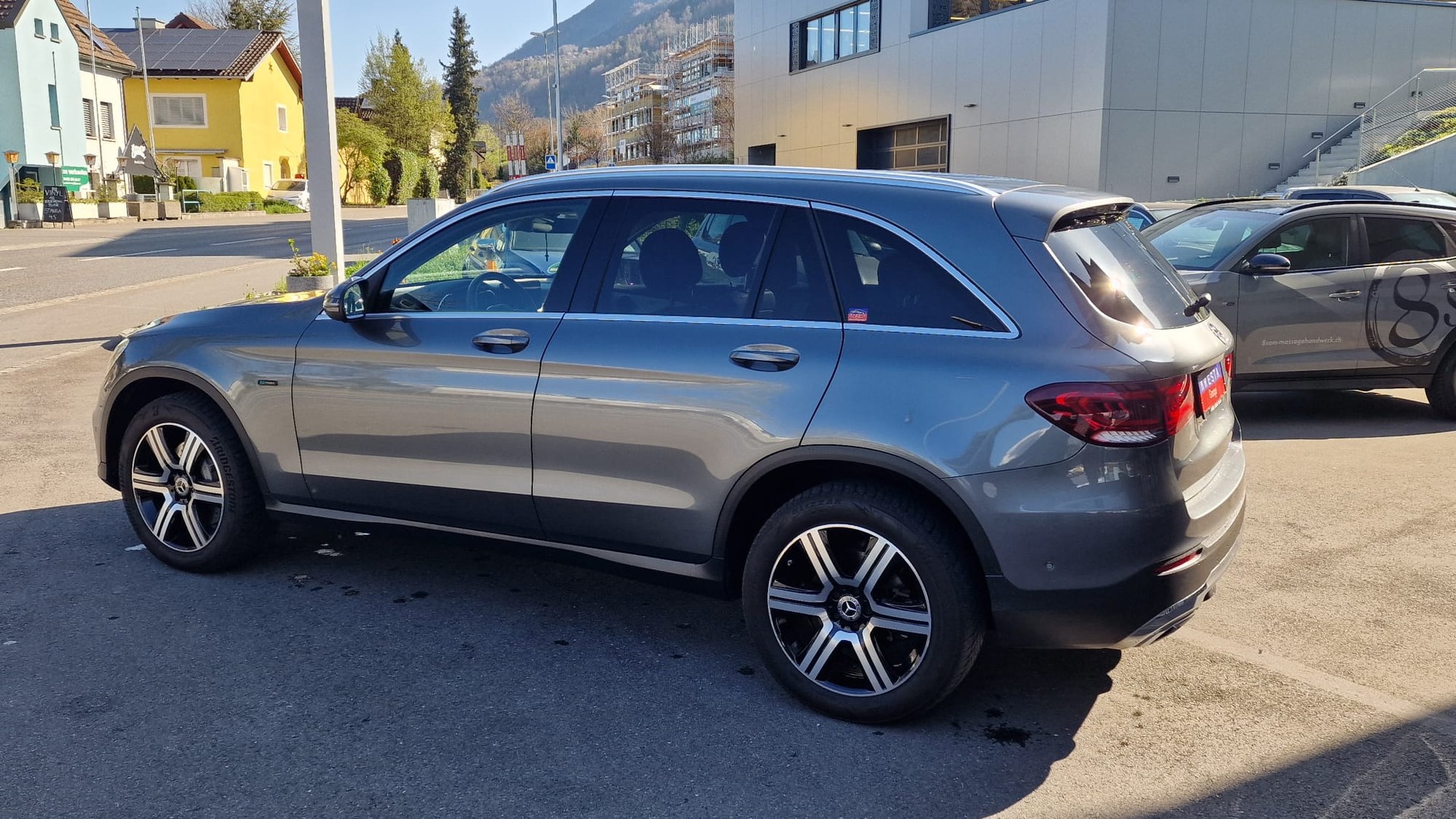 MERCEDES-BENZ GLC 300D Hybrid EQ-image-3