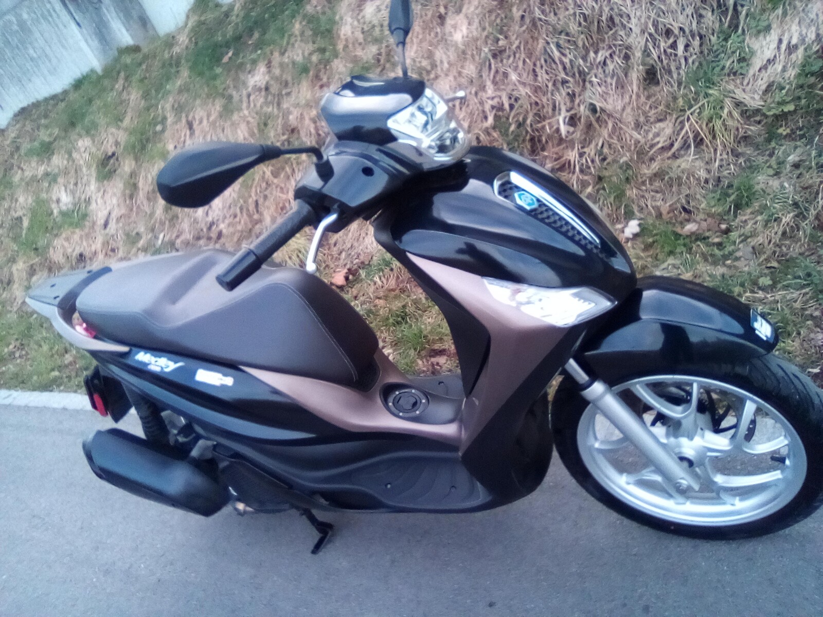 PIAGGIO Medley 125 iGet Special Edition ABS-image-4