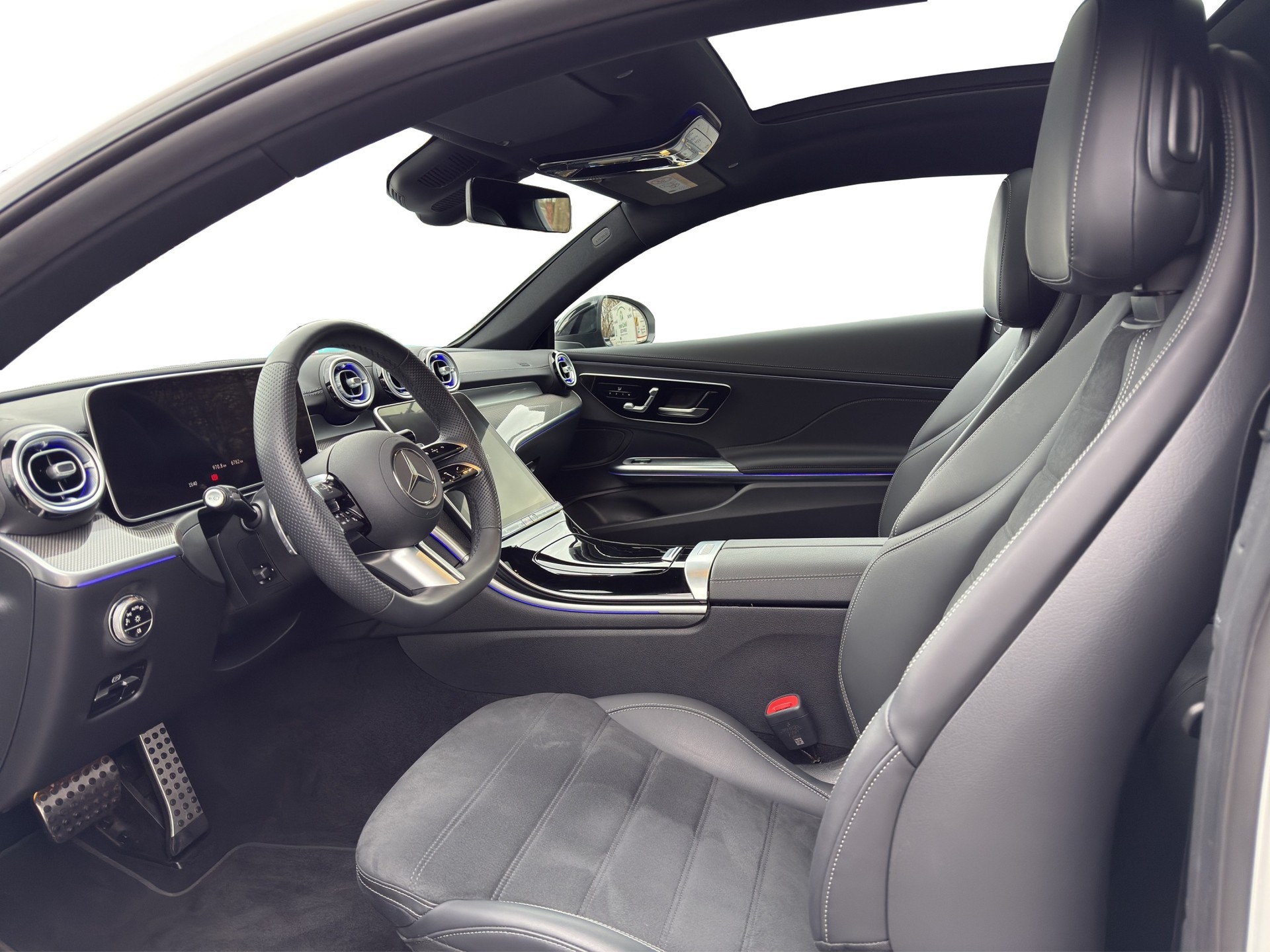 MERCEDES-BENZ CLE 300 Coupé 4Matic 9G-Tronic-image-9