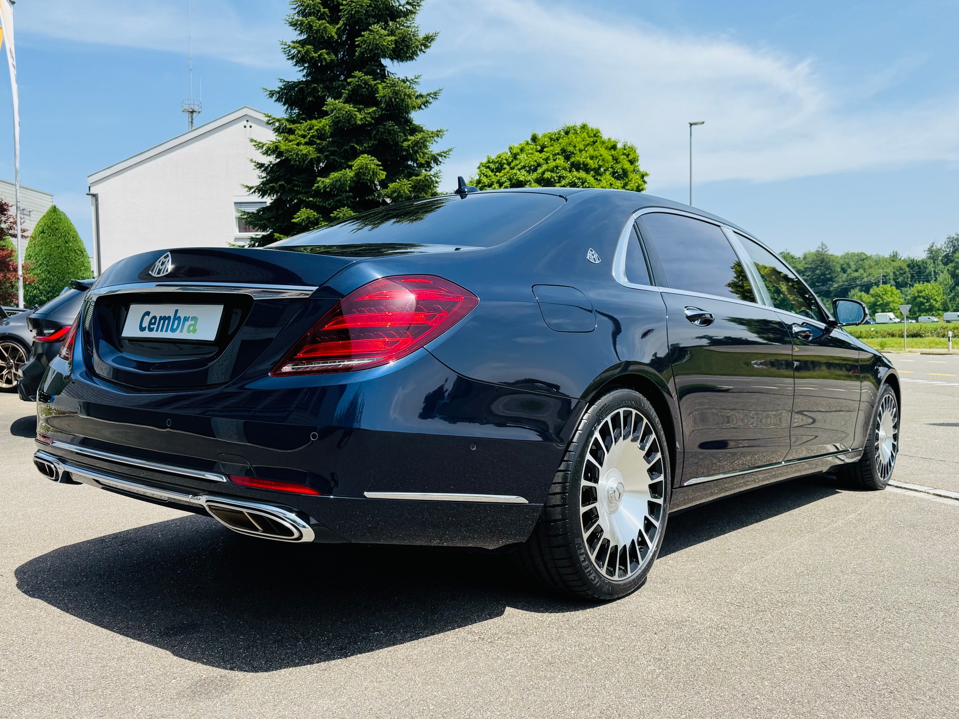 MERCEDES-BENZ S 560 Maybach Exclusive 4Matic 9G-Tronic First Class-showroom-element-3