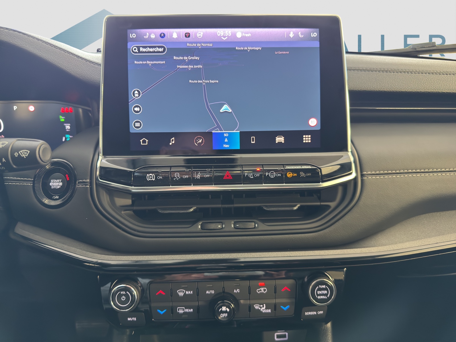 JEEP COMPASS 1.3 Summit 4xe-image-10